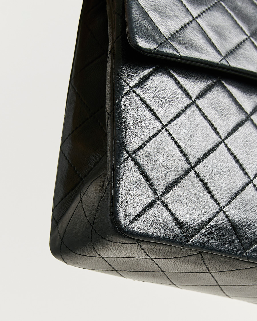 Homme | Pre-Owned & Vintage Bags | Chanel Pre-Owned | Single Flap Bag Lambskin Black