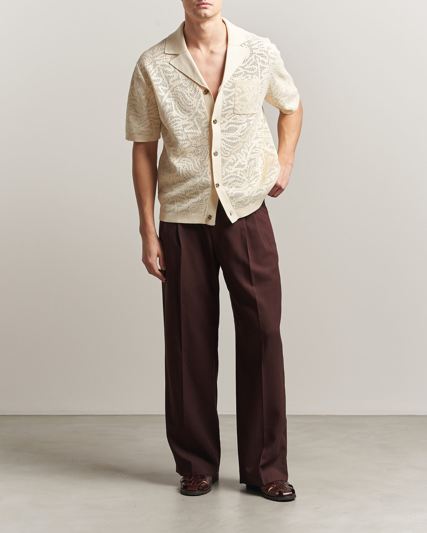 Homme | Pantalons | Drôle de Monsieur | Viscose Pleated Trousers Brown