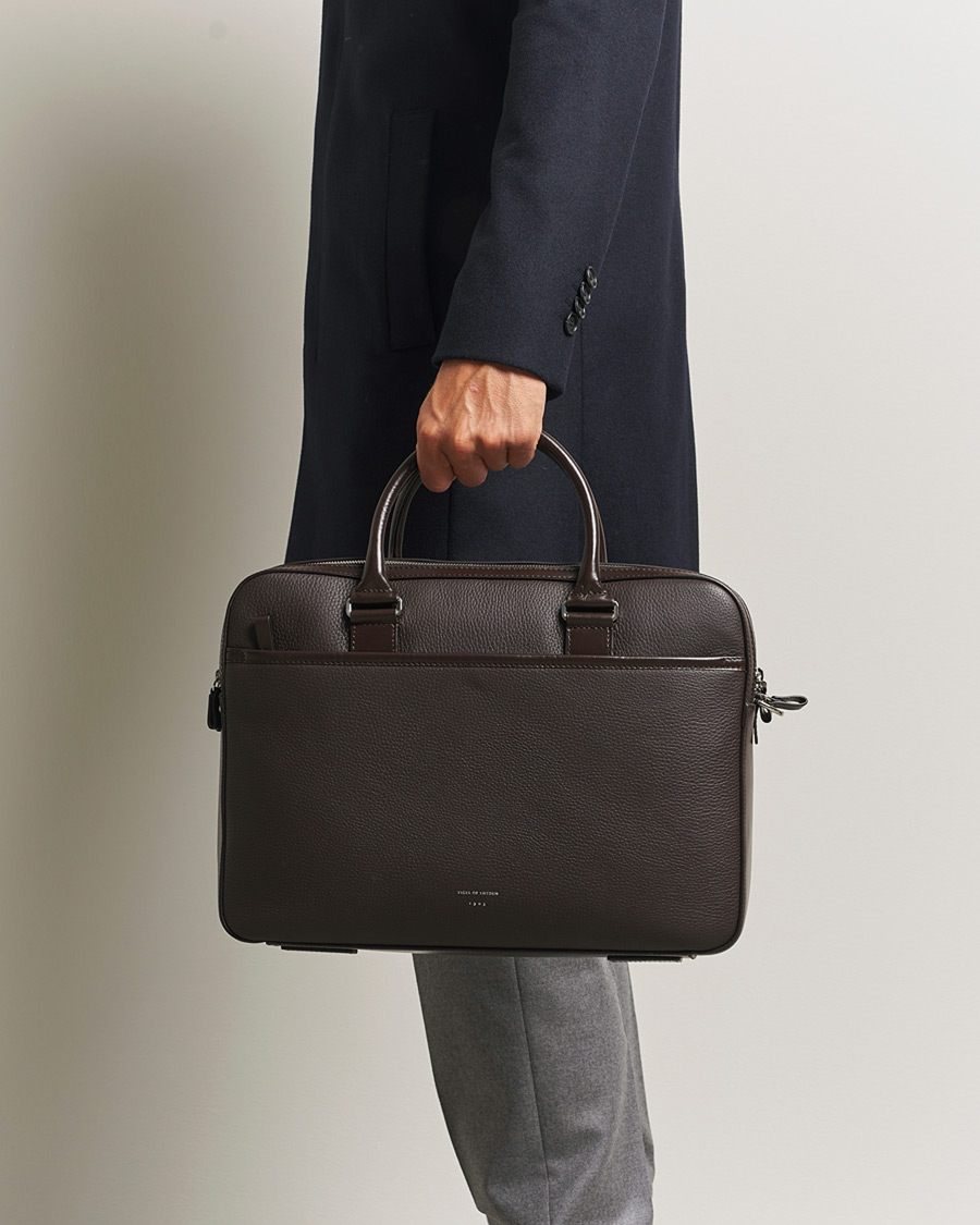 Homme | Sacs | Tiger of Sweden | Burin Grained Leather Briefcase Dark Brown