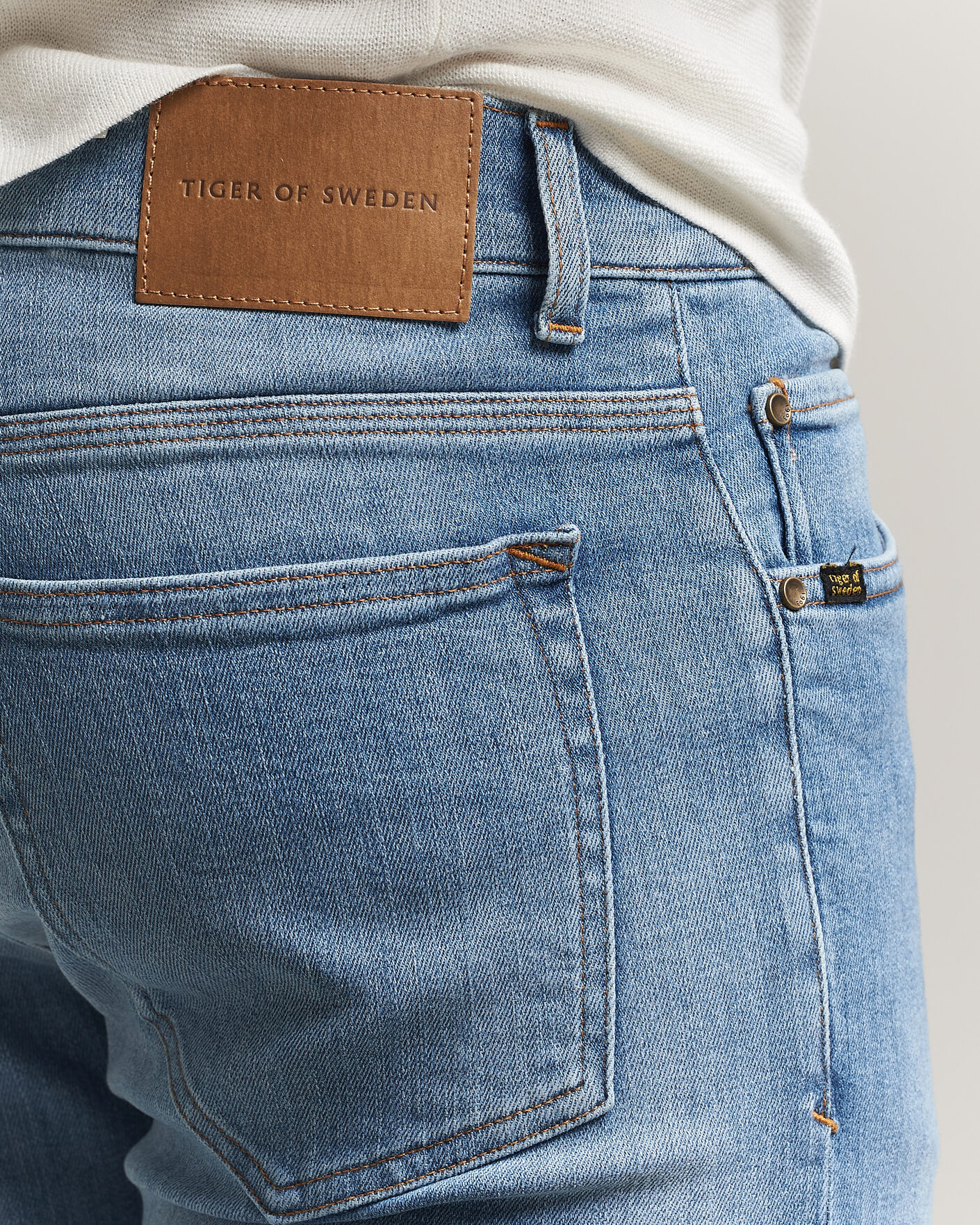 Homme | Pantalons | Tiger of Sweden | Evolve Jeans Light Blue