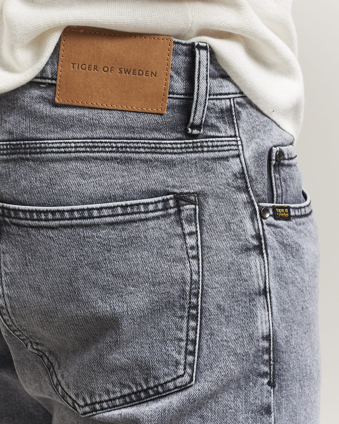 Homme | Pantalons | Tiger of Sweden | Pistolero Jeans Washed Grey