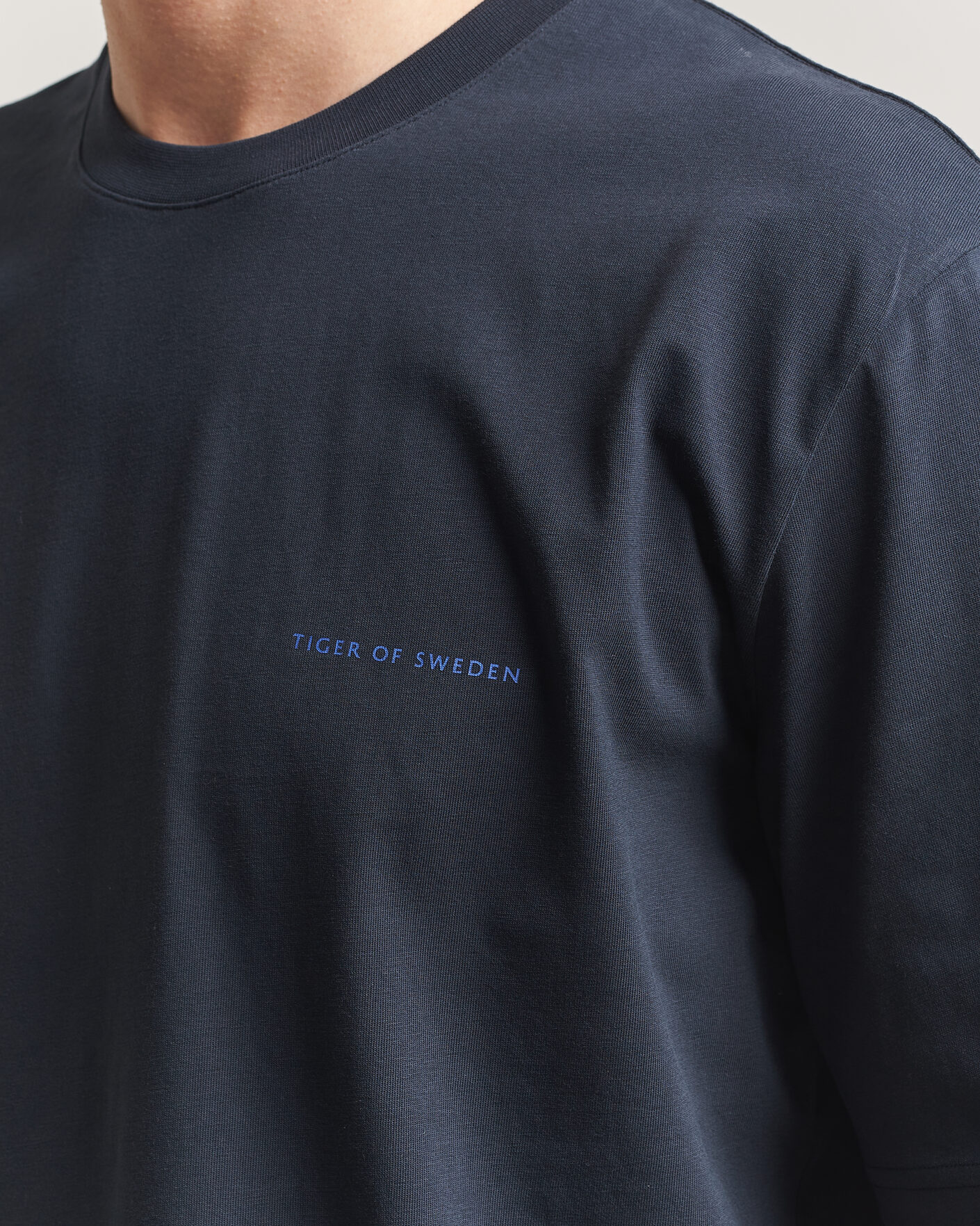 Homme | T-shirts | Tiger of Sweden | Pro Logo Crew Neck T-Shirt Light Ink