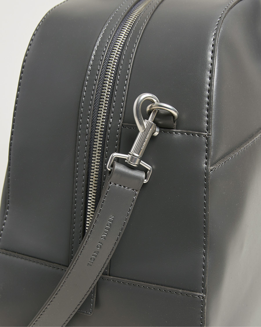 Homme | Sacs | Tiger of Sweden | Navisa Smooth Leather Weekendbag Jet Grey