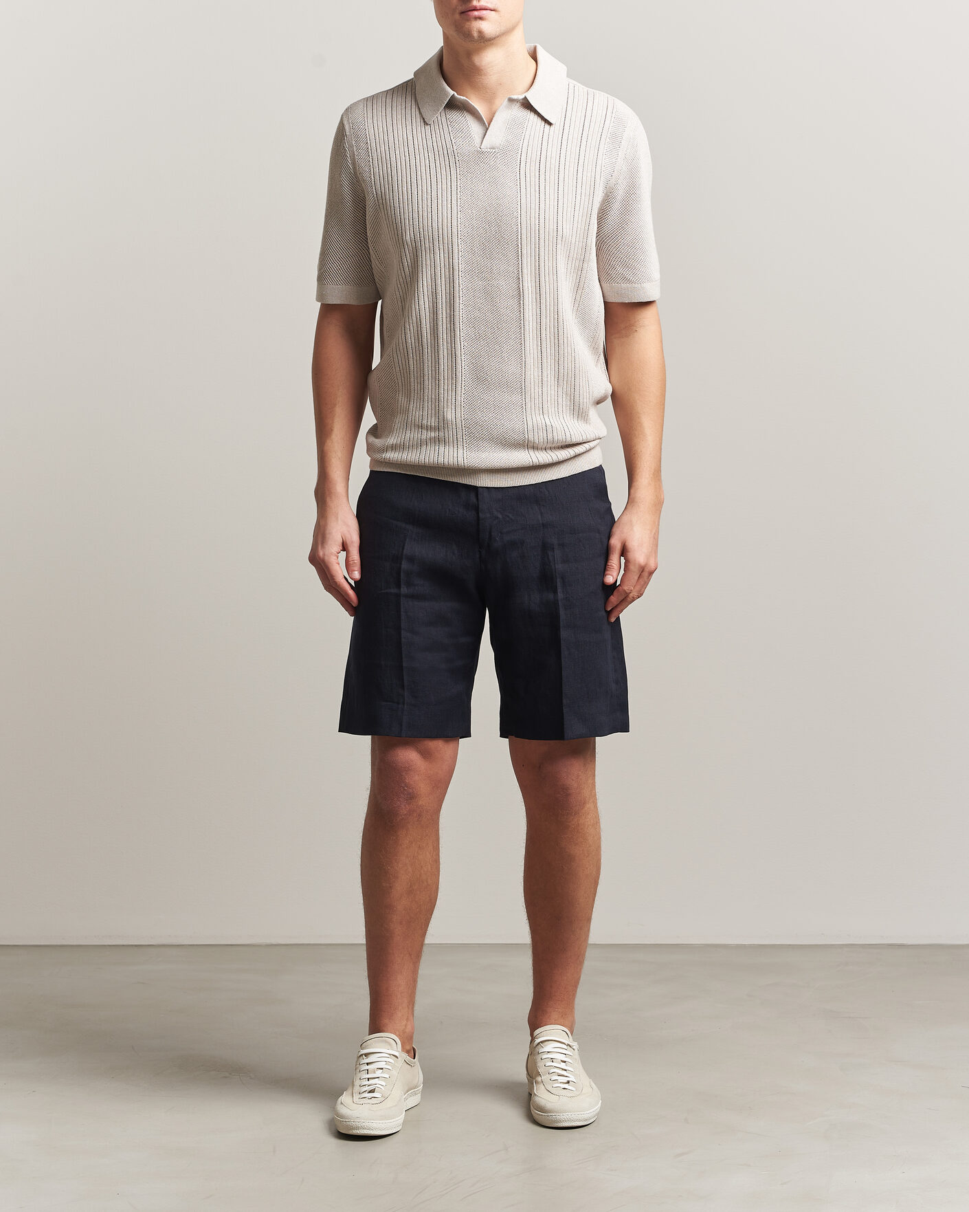 Homme | Shorts | Tiger of Sweden | Troy Pleated Linen Shorts Midnight Blue