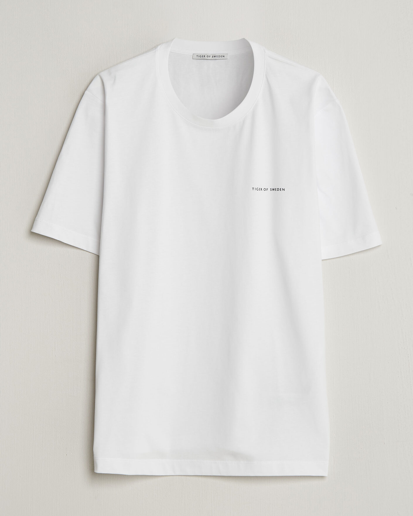 Homme | T-shirts | Tiger of Sweden | Pro Cotton Logo T-Shirt Pure White