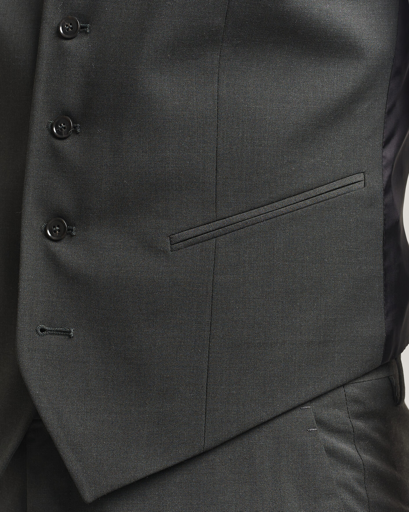 Homme | Blazers | Tiger of Sweden | Wayde Wool Travel Waistcoat Olive Extreme