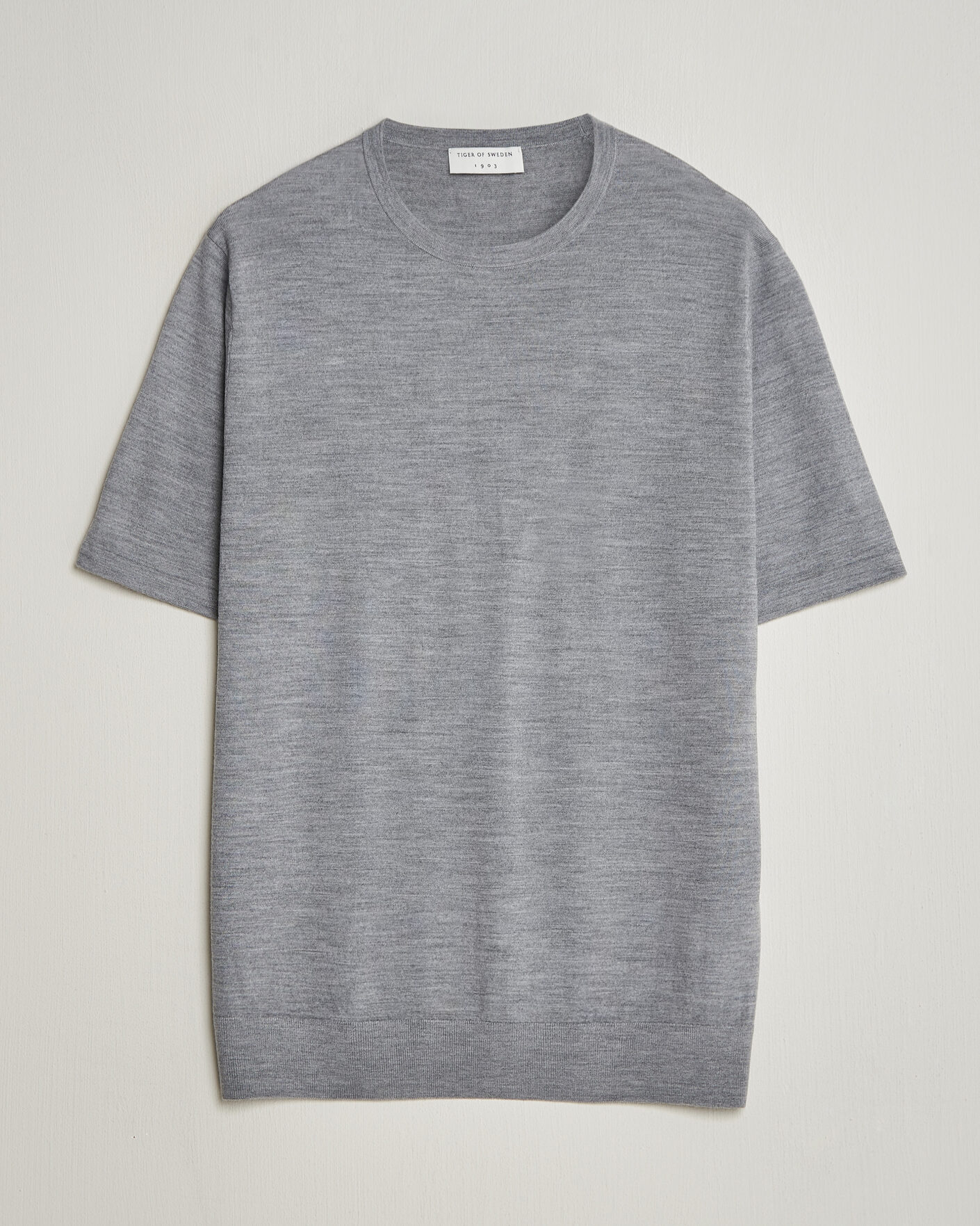 Homme | T-shirts | Tiger of Sweden | Connor Knitted Crew Neck T-Shirt Grey Melange