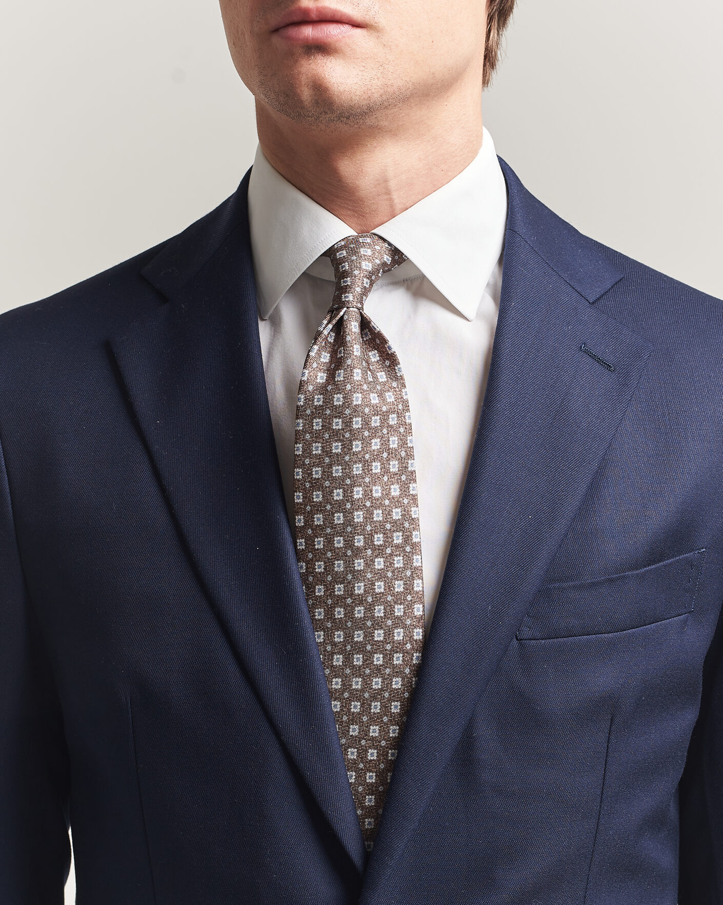 Homme | Cravates | Amanda Christensen | Silk Oxford 8cm Flower Tie Brown