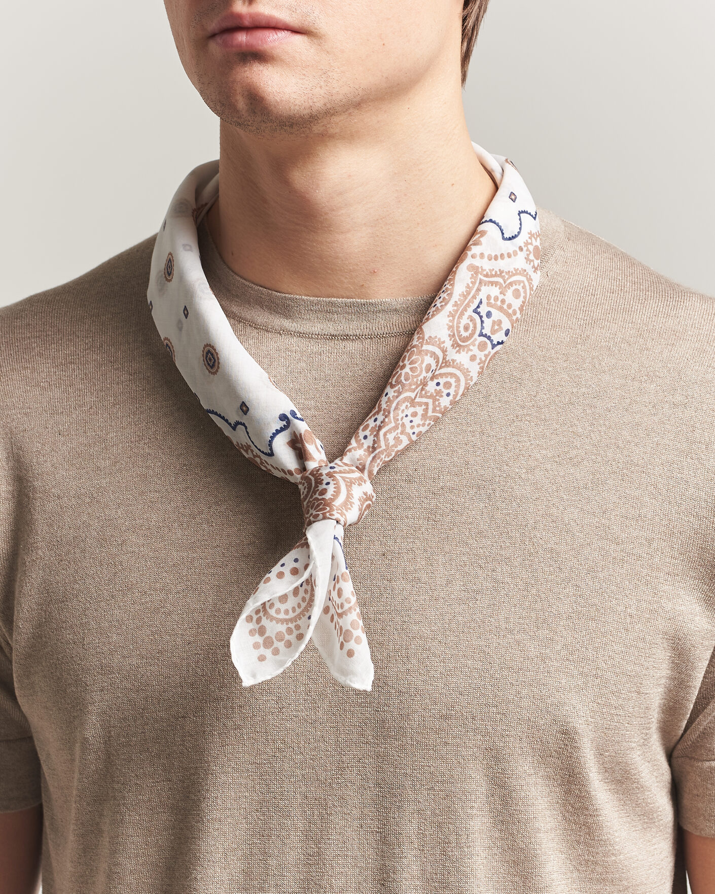 Homme | Écharpes | Amanda Christensen | Cotton Voilé Medallion Bandana Cream