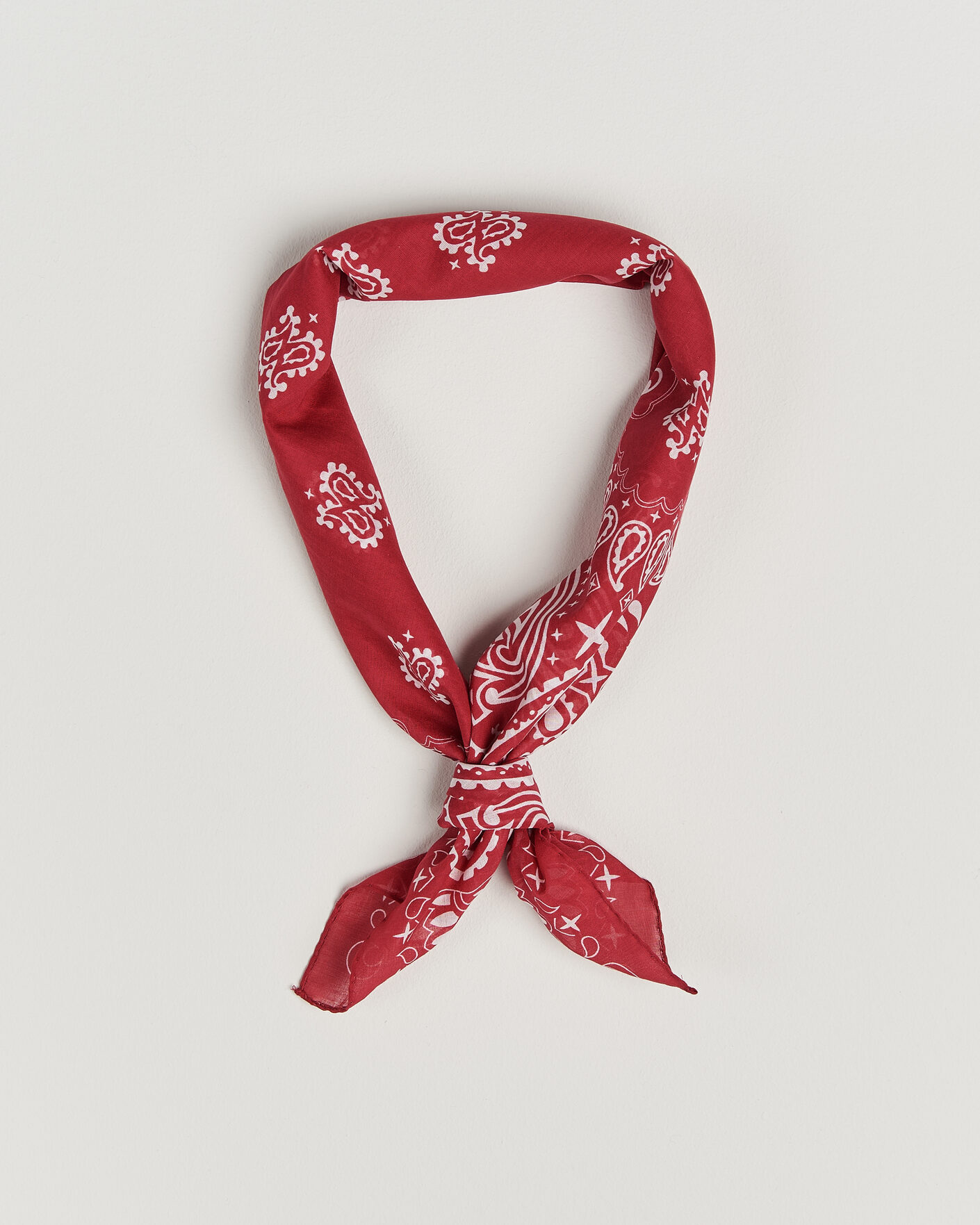 Homme | Écharpes | Amanda Christensen | Cotton Voilé Paisley Bandana Red