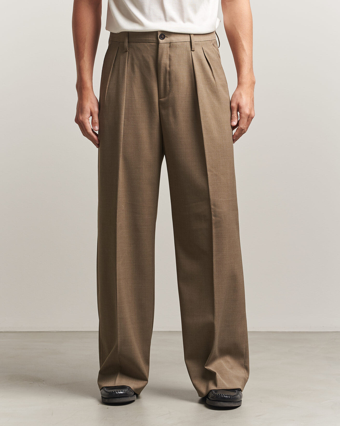 Homme | Pantalons | Filippa K | Milo Wide Wool Trousers Light Driftwood