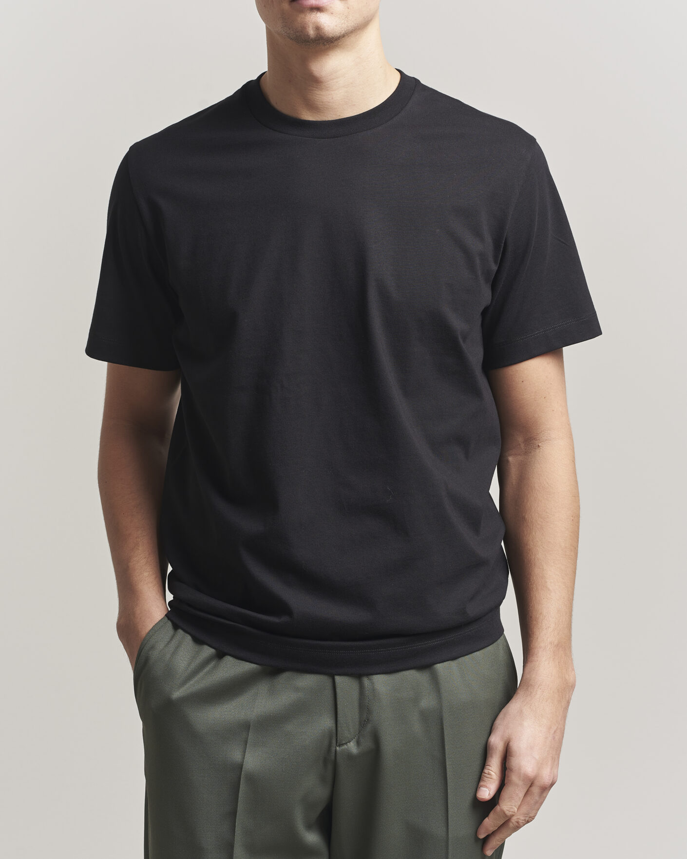Homme | T-shirts | Filippa K | Filip Crew Neck T-Shirt Black