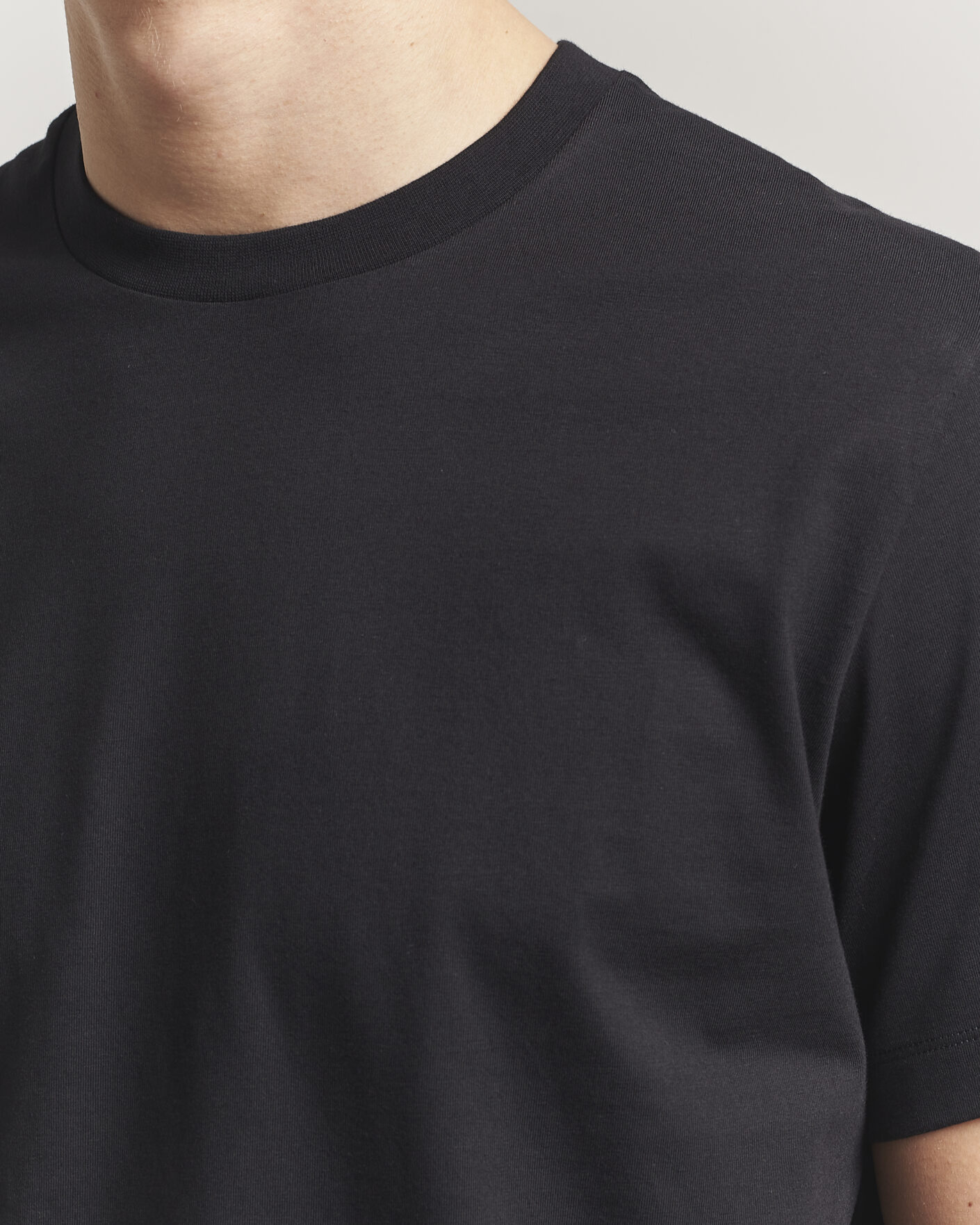 Homme | T-shirts | Filippa K | Filip Crew Neck T-Shirt Black