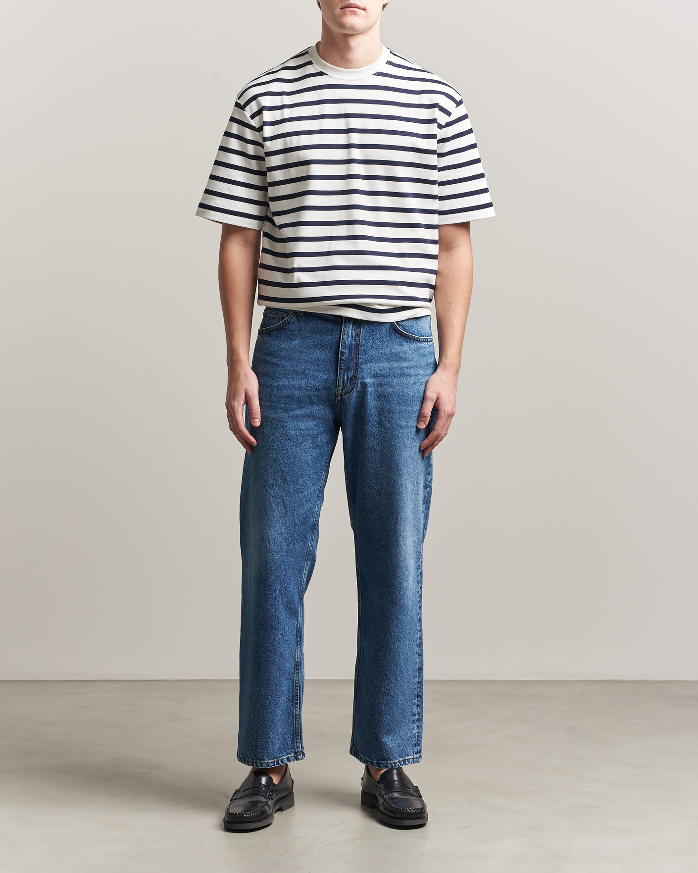 Homme | T-shirts | Filippa K | Striped Crew Neck T-Shirt White/Navy