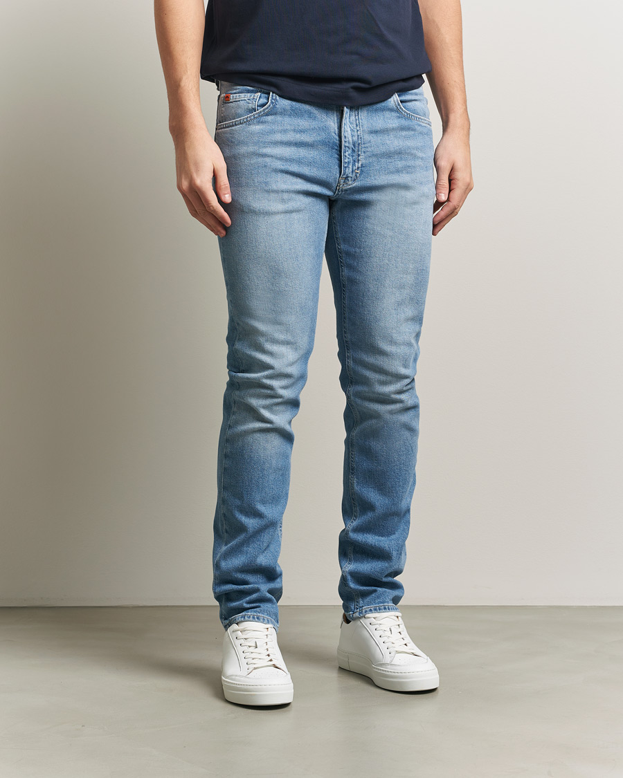 Homme | Jeans | J.Lindeberg | Jax Light Wash Slim Jeans Light Blue