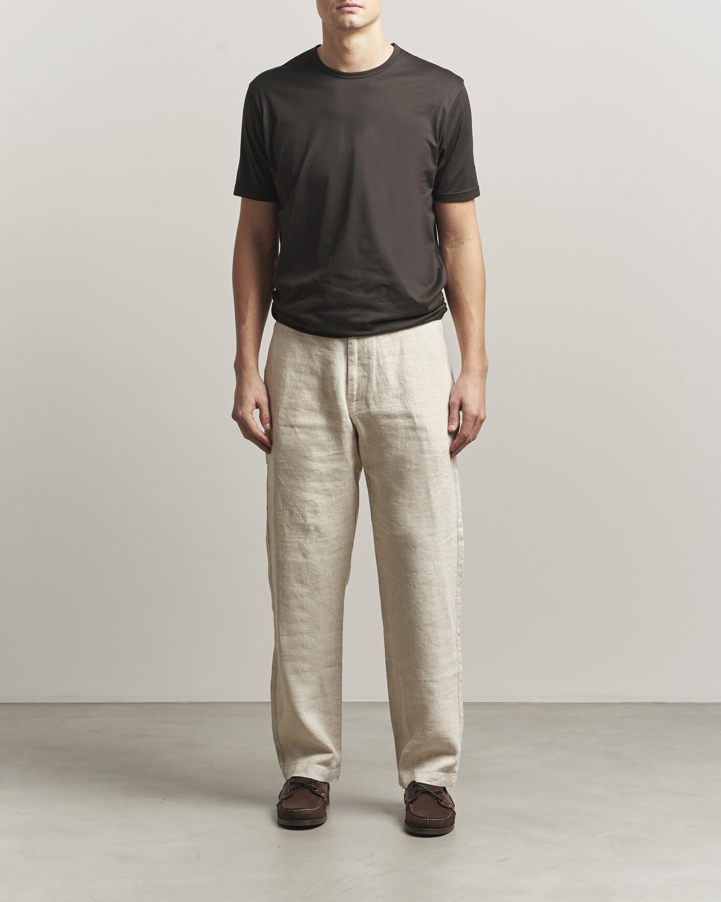 Homme | T-shirts | Sunspel | Crew Neck Q82 Cotton T-Shirt Dark Chocolate