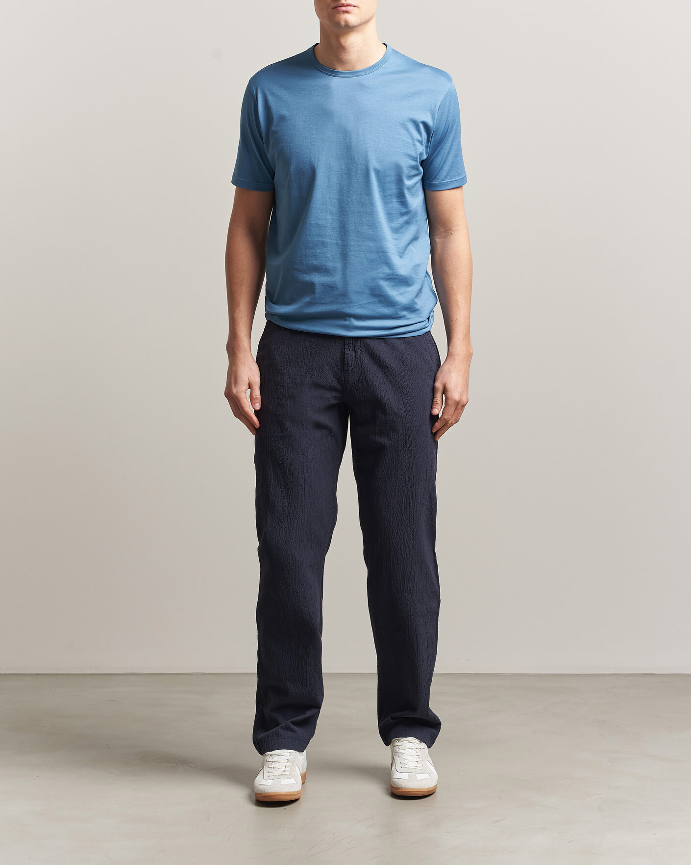 Homme | T-shirts | Sunspel | Crew Neck Q82 Cotton T-Shirt Air Force Blue