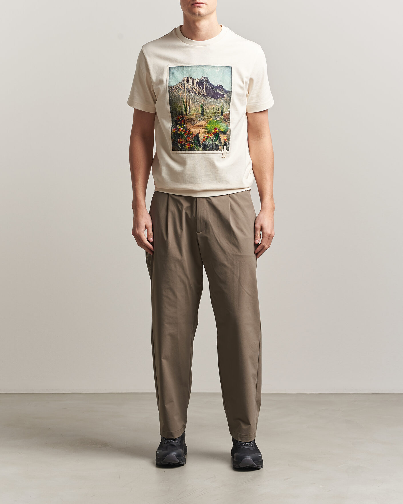 Homme | T-shirts | Moncler Grenoble | Mountain Print T-Shirt Off White
