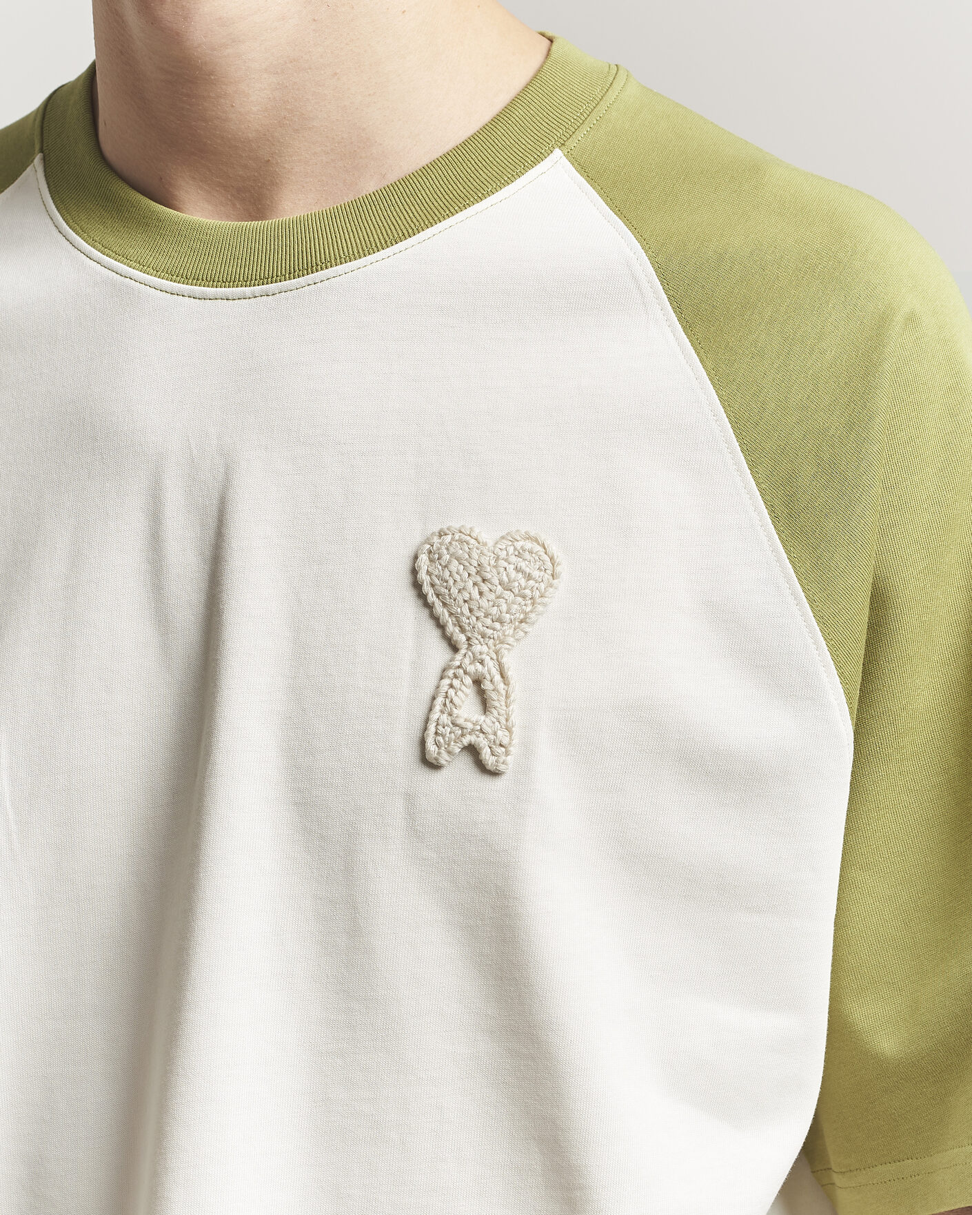 Homme | T-shirts | AMI | Knitted Heart Logo T-Shirt Creme/Matcha