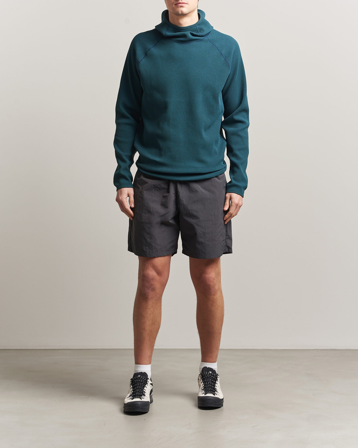 Homme | Shorts | Goldwin | Nylon Shorts Deep Charcoal