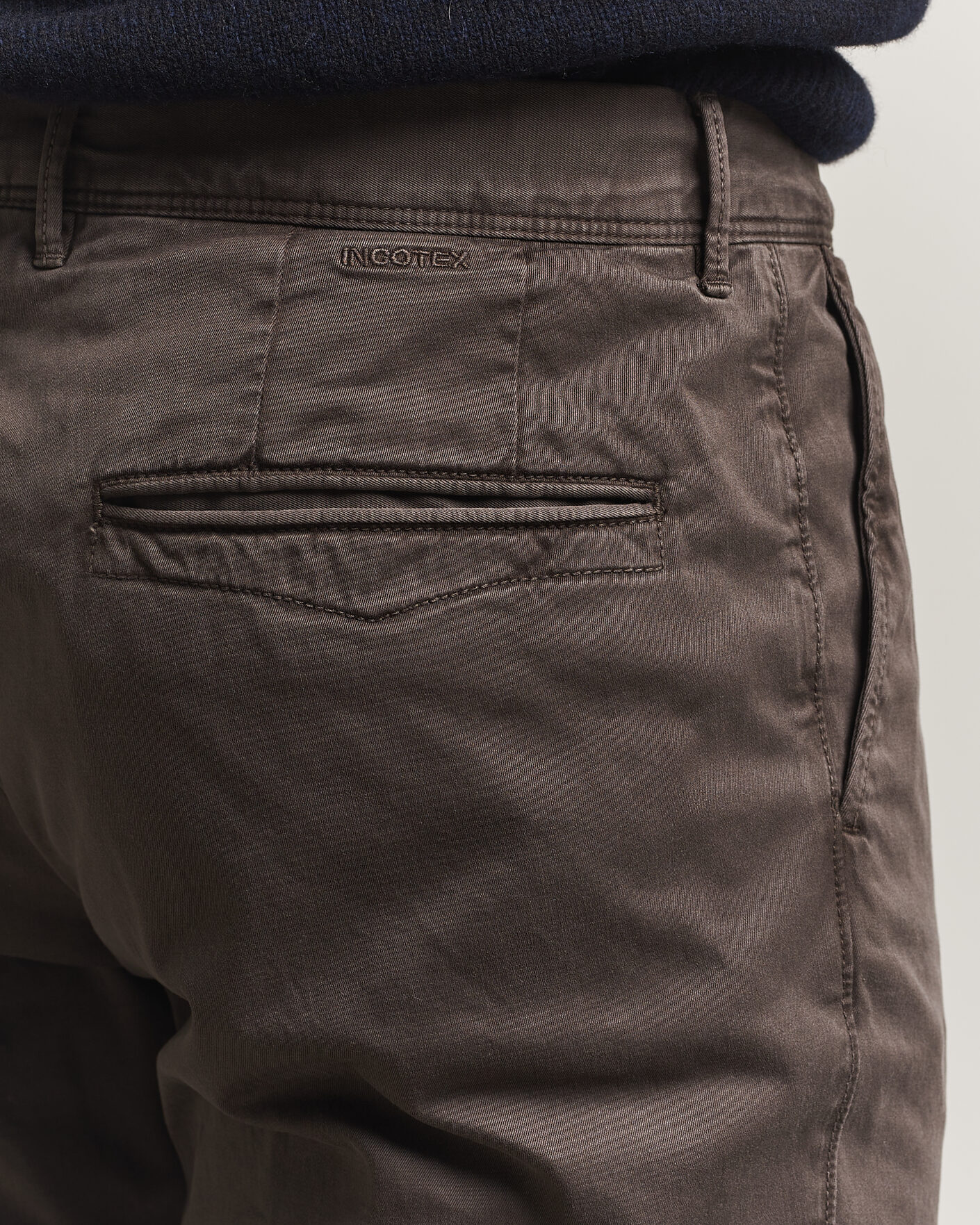 Homme | Pantalons | Incotex | Slim Fit Garment Dyed Slacks Dark Brown