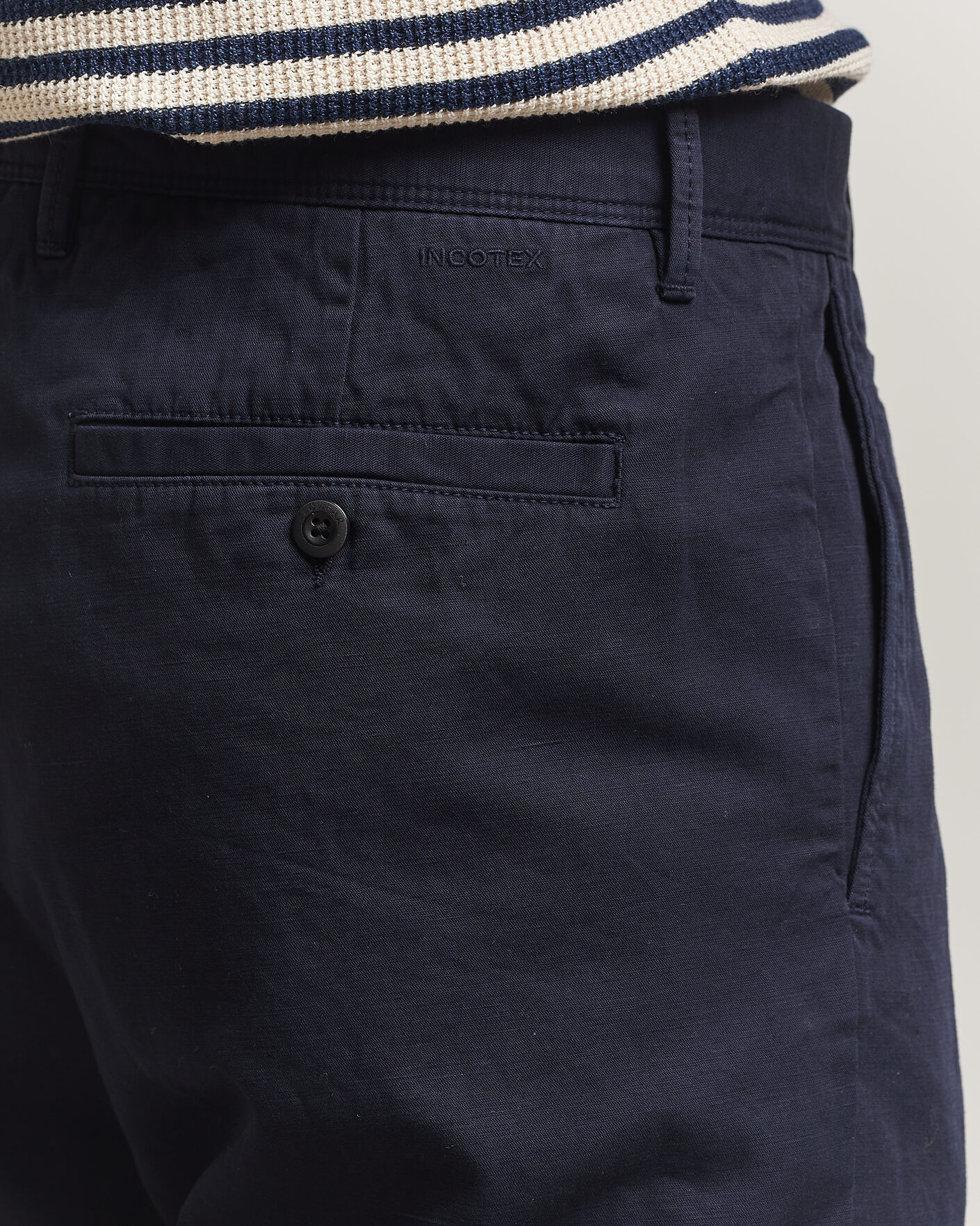 Homme | Pantalons | Incotex | Regular Fit Cotton/Linen Slacks Navy