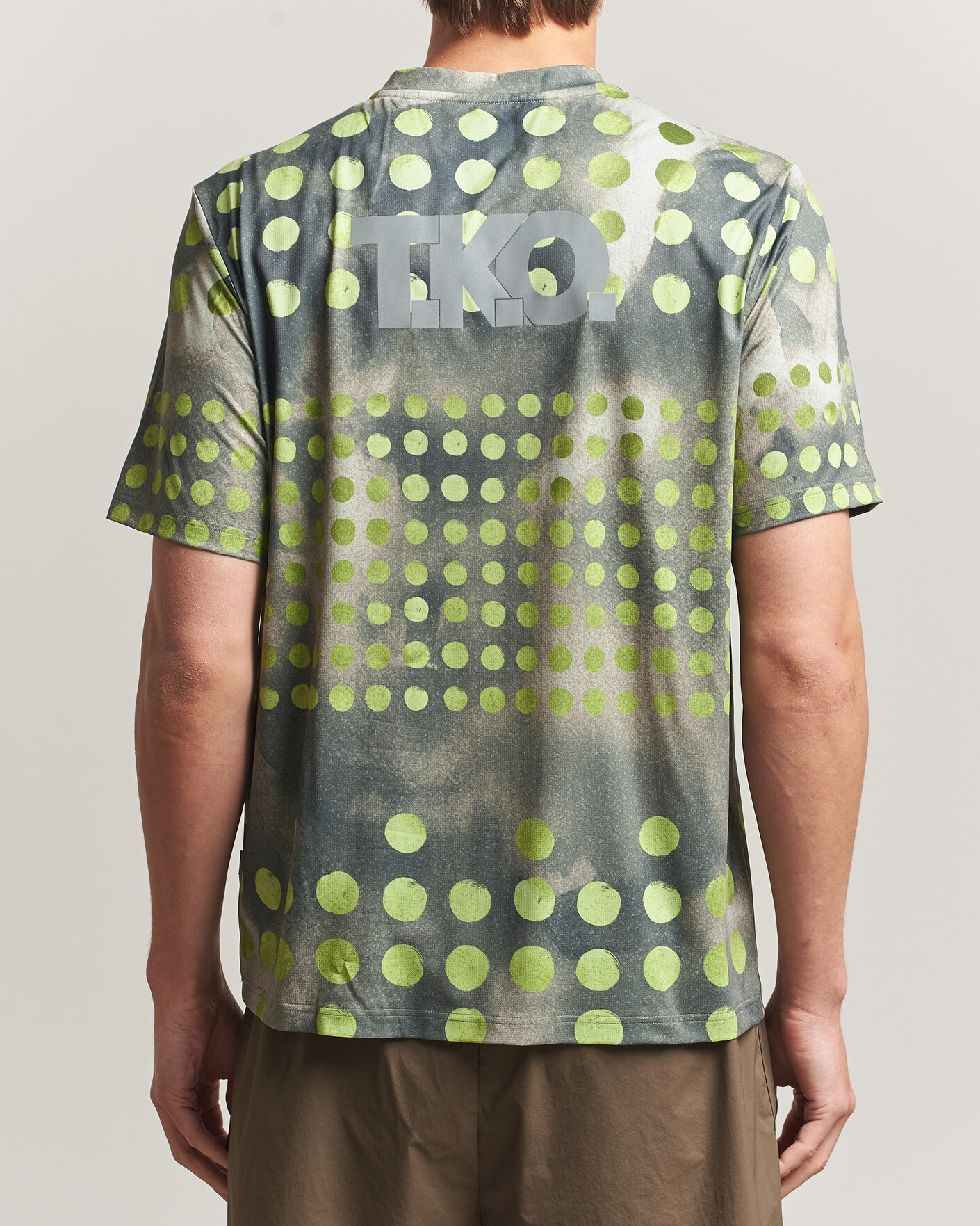 Homme | T-shirts | Pas Normal Studios | TKO Balance T-Shirt Moss Green