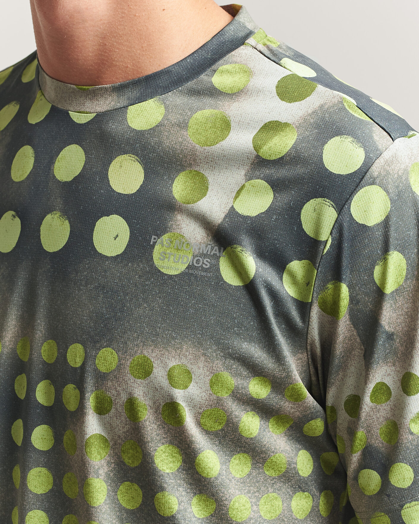 Homme | T-shirts | Pas Normal Studios | TKO Balance T-Shirt Moss Green