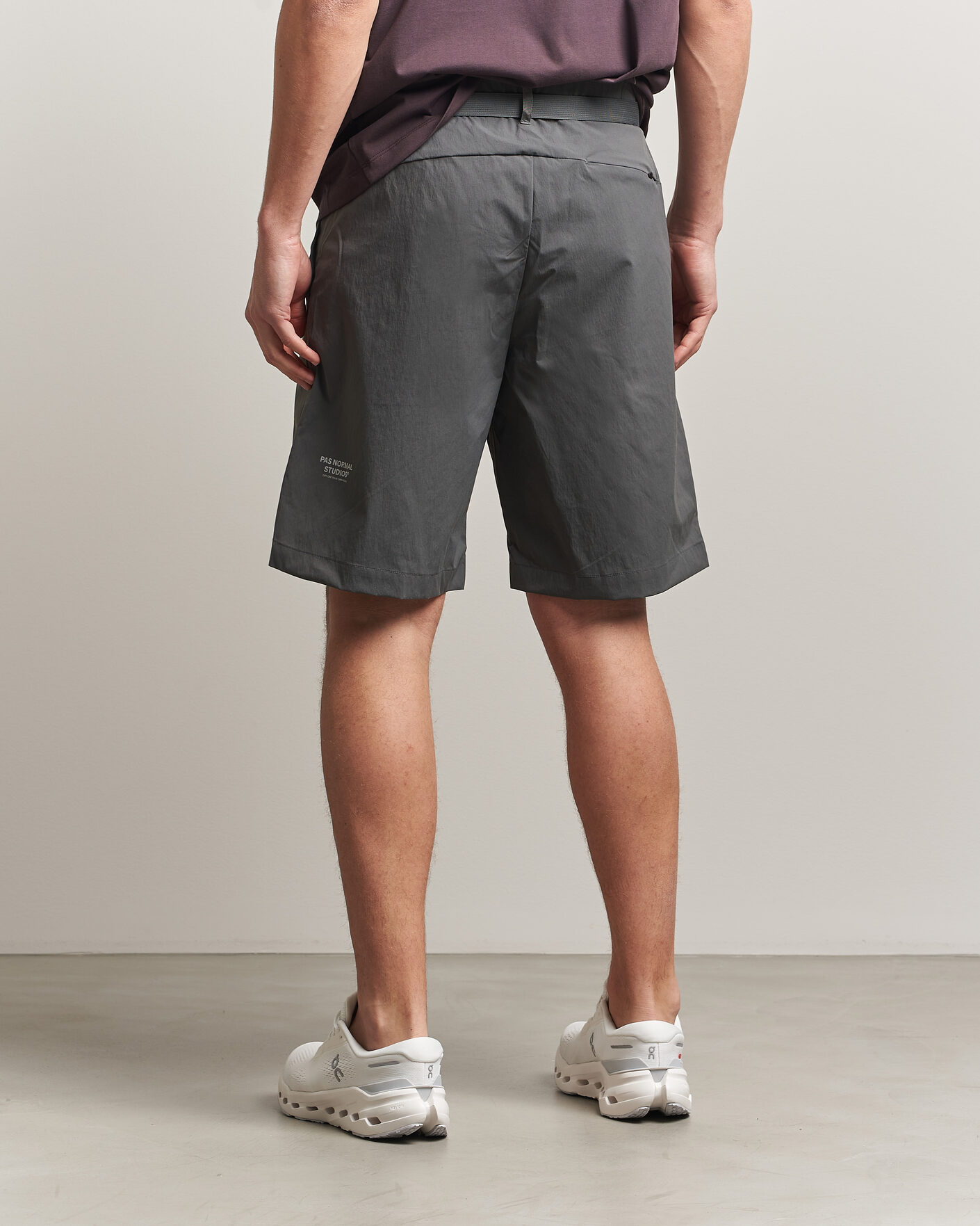 Homme | Shorts | Pas Normal Studios | Off Race Light Tech Shorts Dark Grey