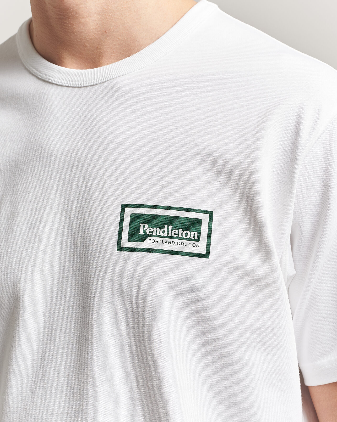 Homme | T-shirts | Pendleton | Patch Graphic Tee White
