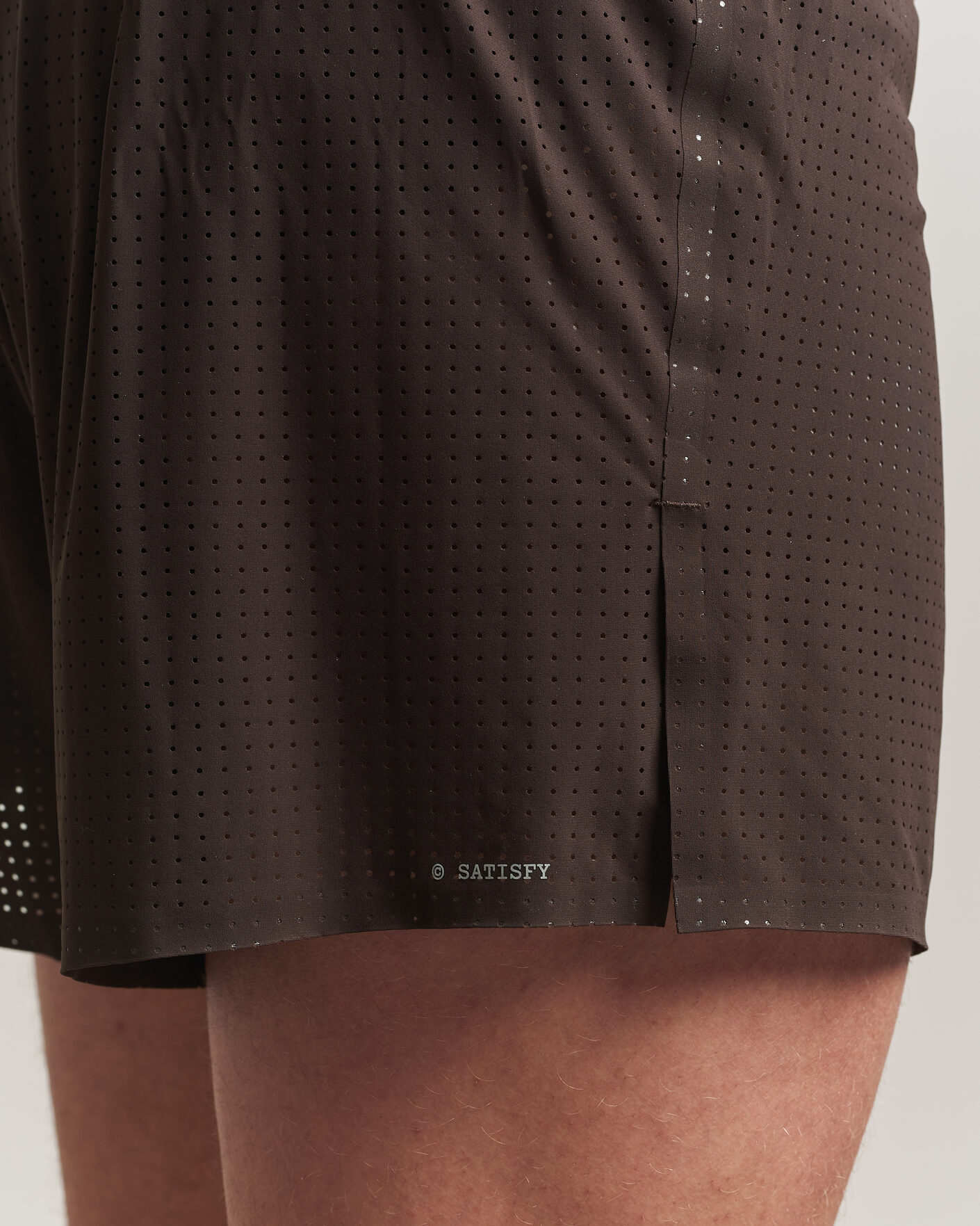Homme | Shorts | Satisfy | Space-O 5 Inch Shorts Deep Mahogany