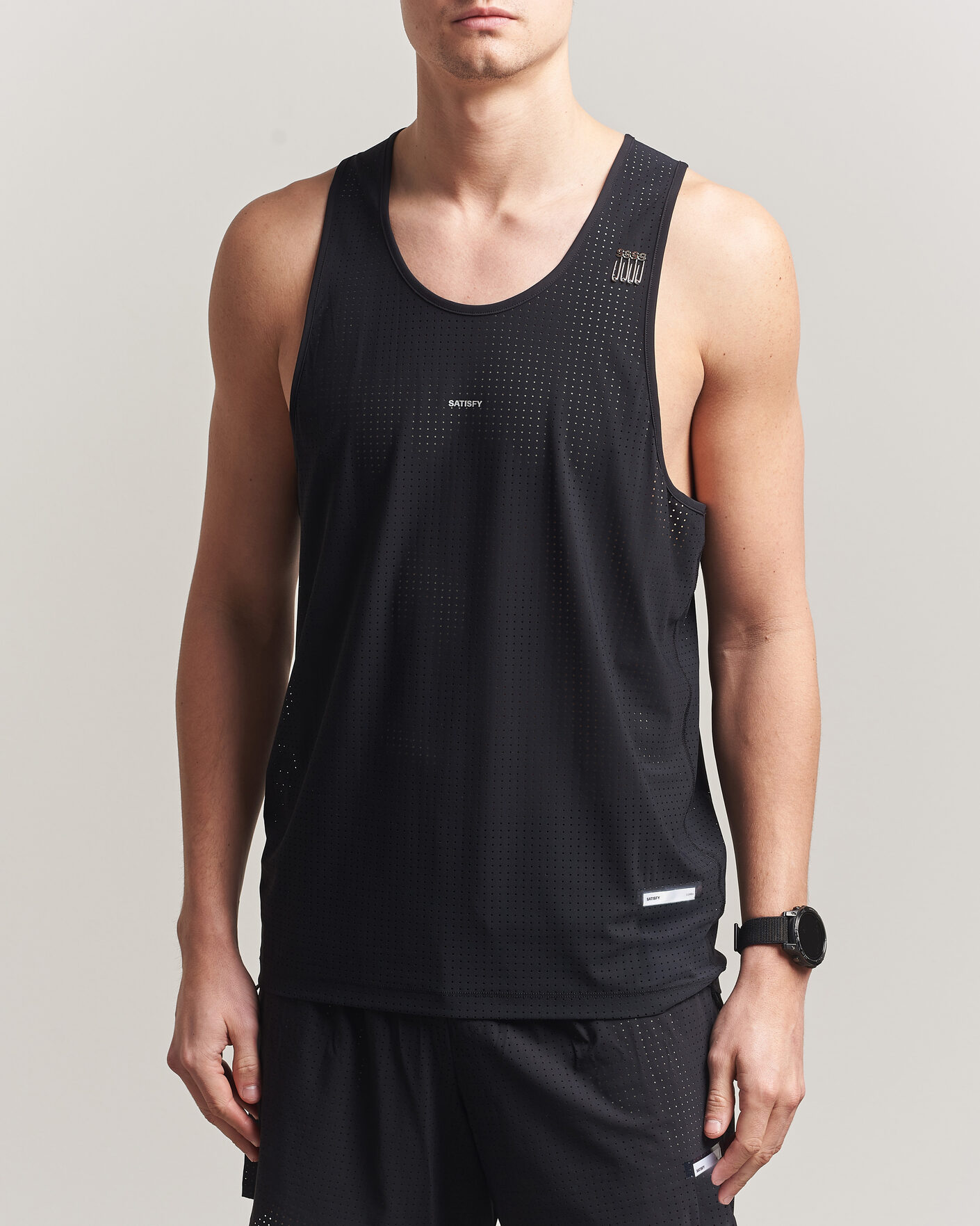 Homme | T-shirts | Satisfy | Space-O Singlet Black