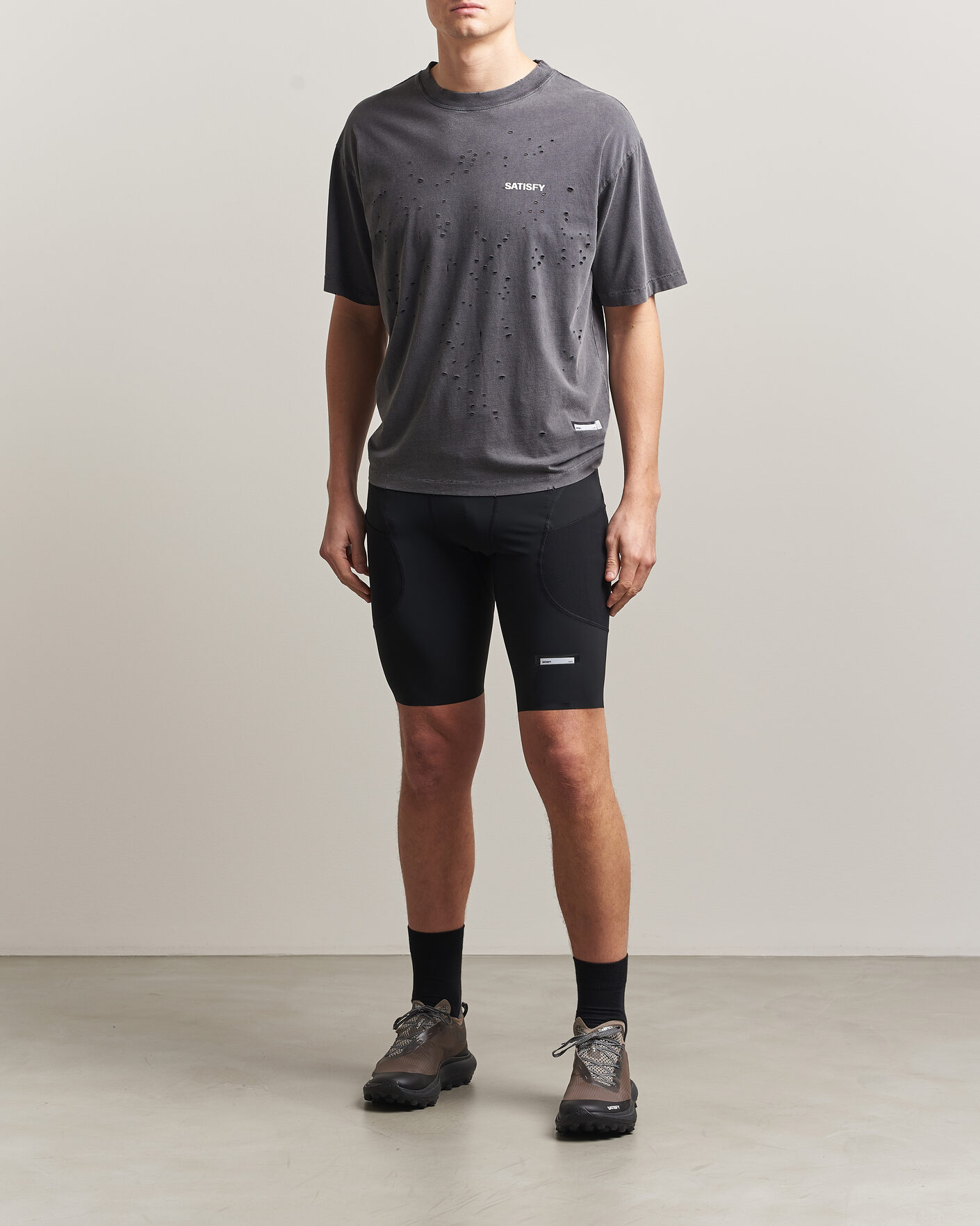 Homme | T-shirts | Satisfy | MothTech Small Logo T-Shirt Aged Black