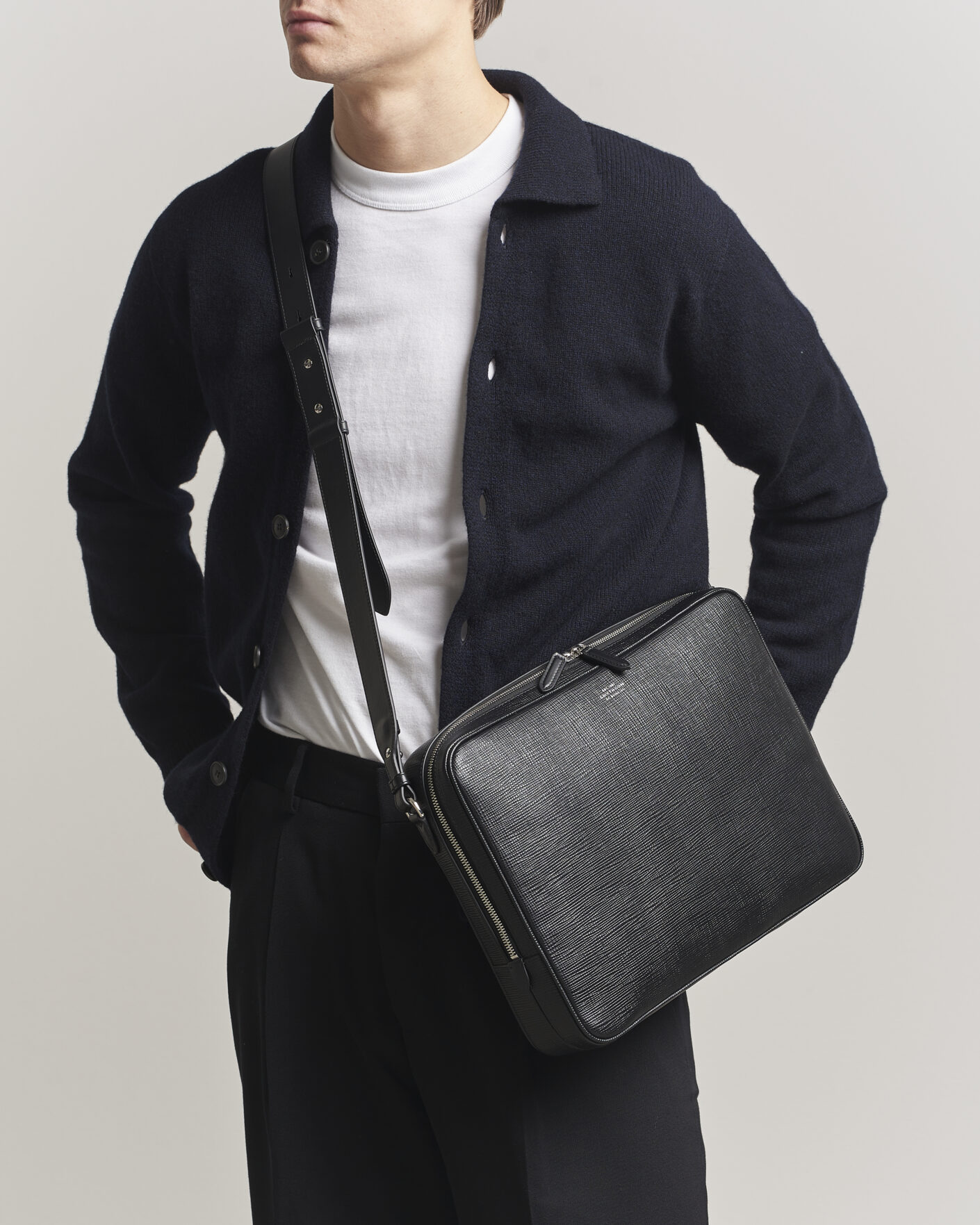 Homme | Sacs | Smythson | Panama Slim Messenger Bag Black