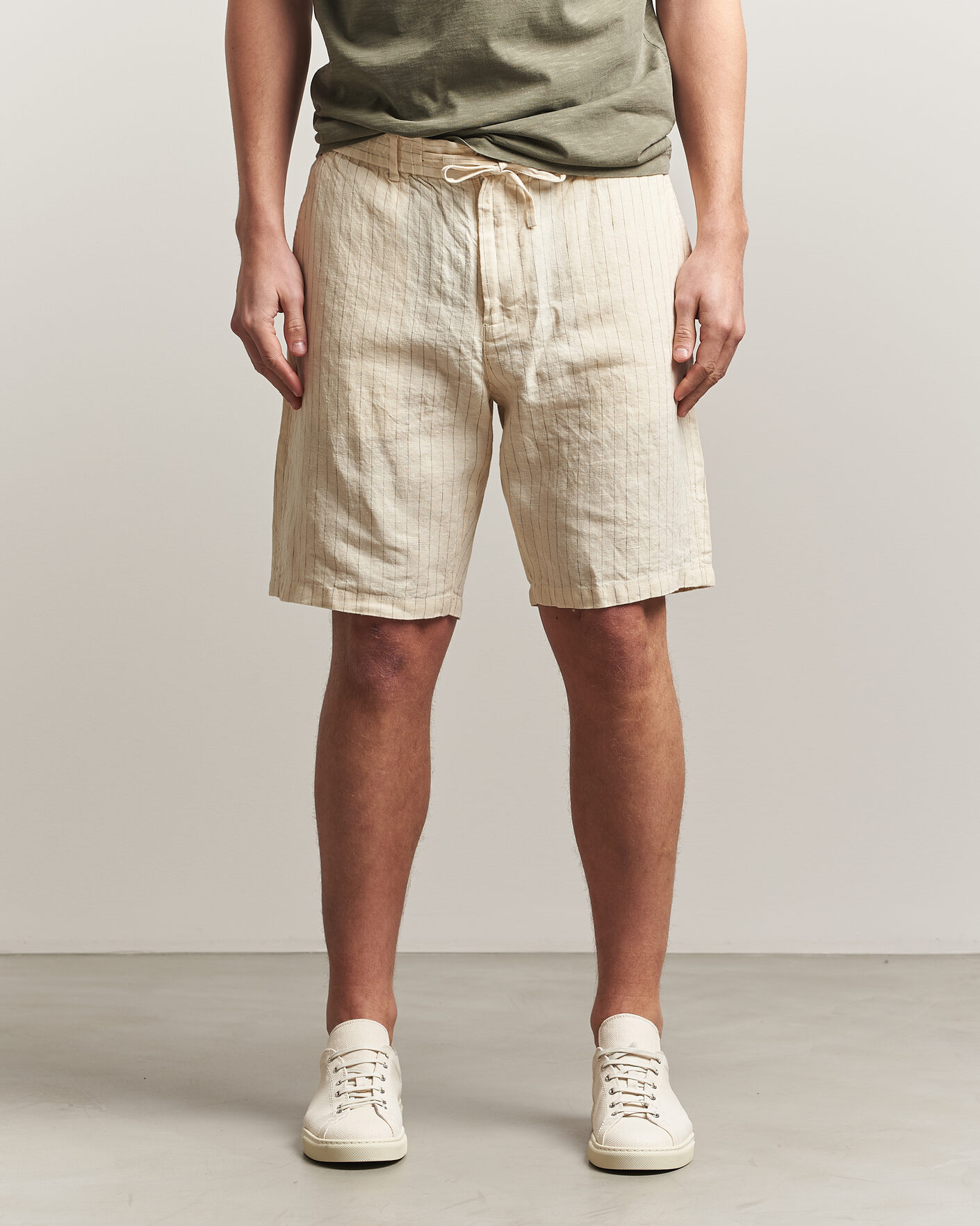 Homme | Shorts | Gant | Regular Fit Striped Linen Drawstring Shorts Faded Beige