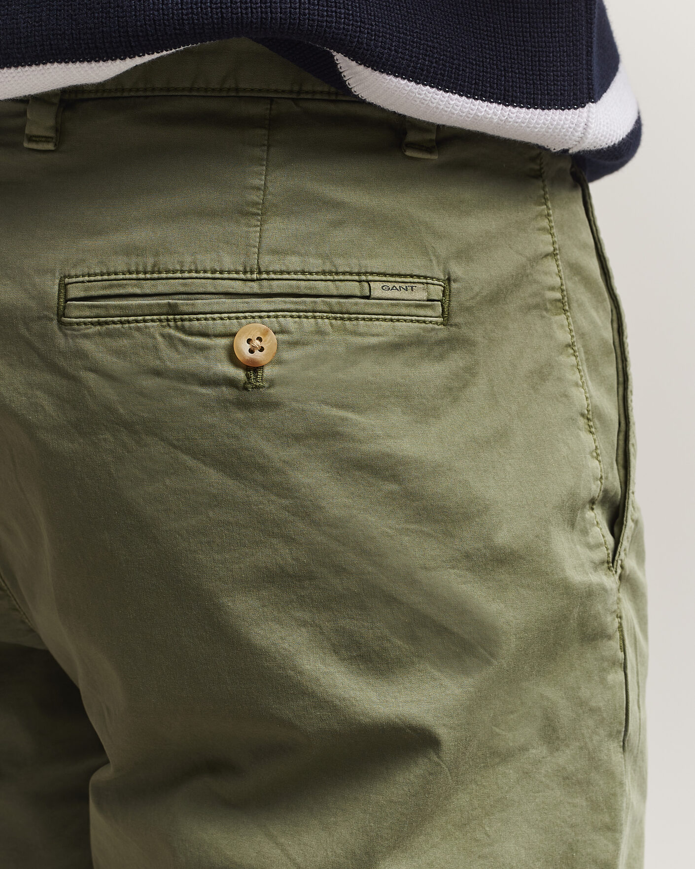 Homme | Shorts | GANT | Regular Sunfaded Shorts Dry Herb Green