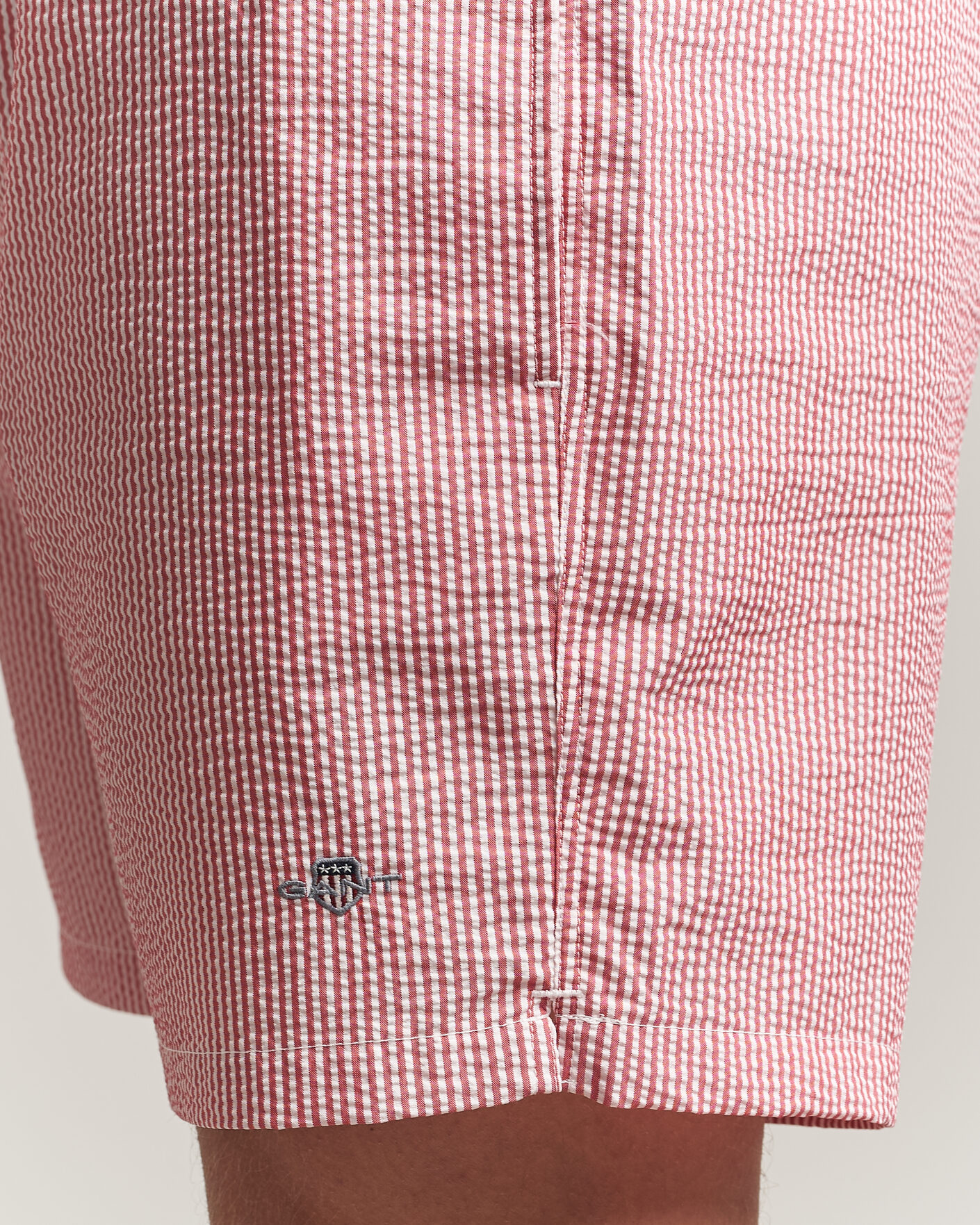 Homme | Maillots De Bain | Gant | Seersucker Striped Swimshorts Rose Red