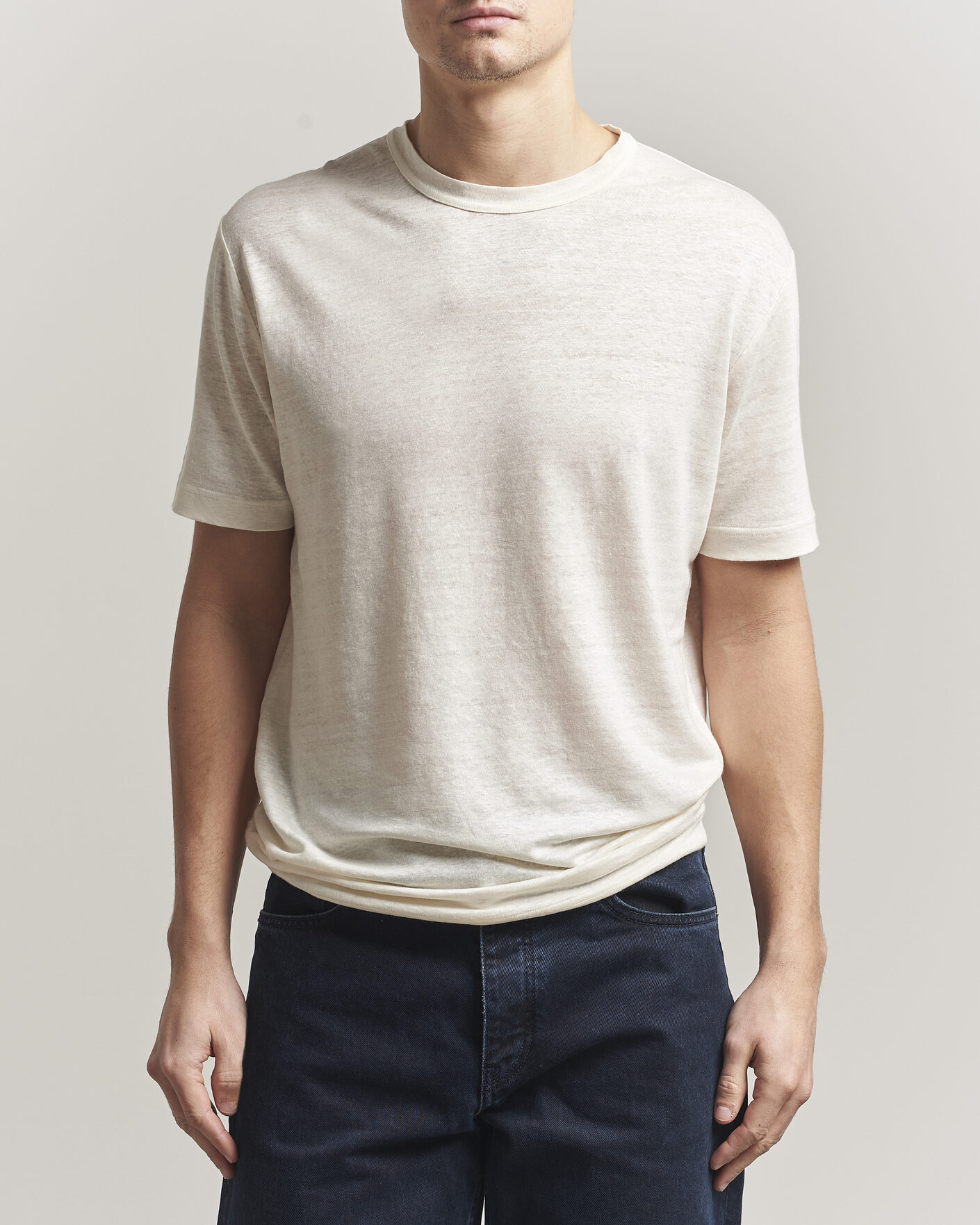 Homme | T-shirts | Gant | Linen T-Shirt Creamed White