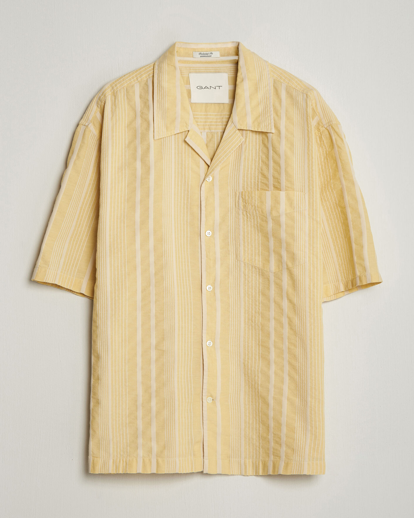 Homme | Chemises | Gant | Relaxed Fit Seersucker Camp Collar Shirt Light Mustard Yellow