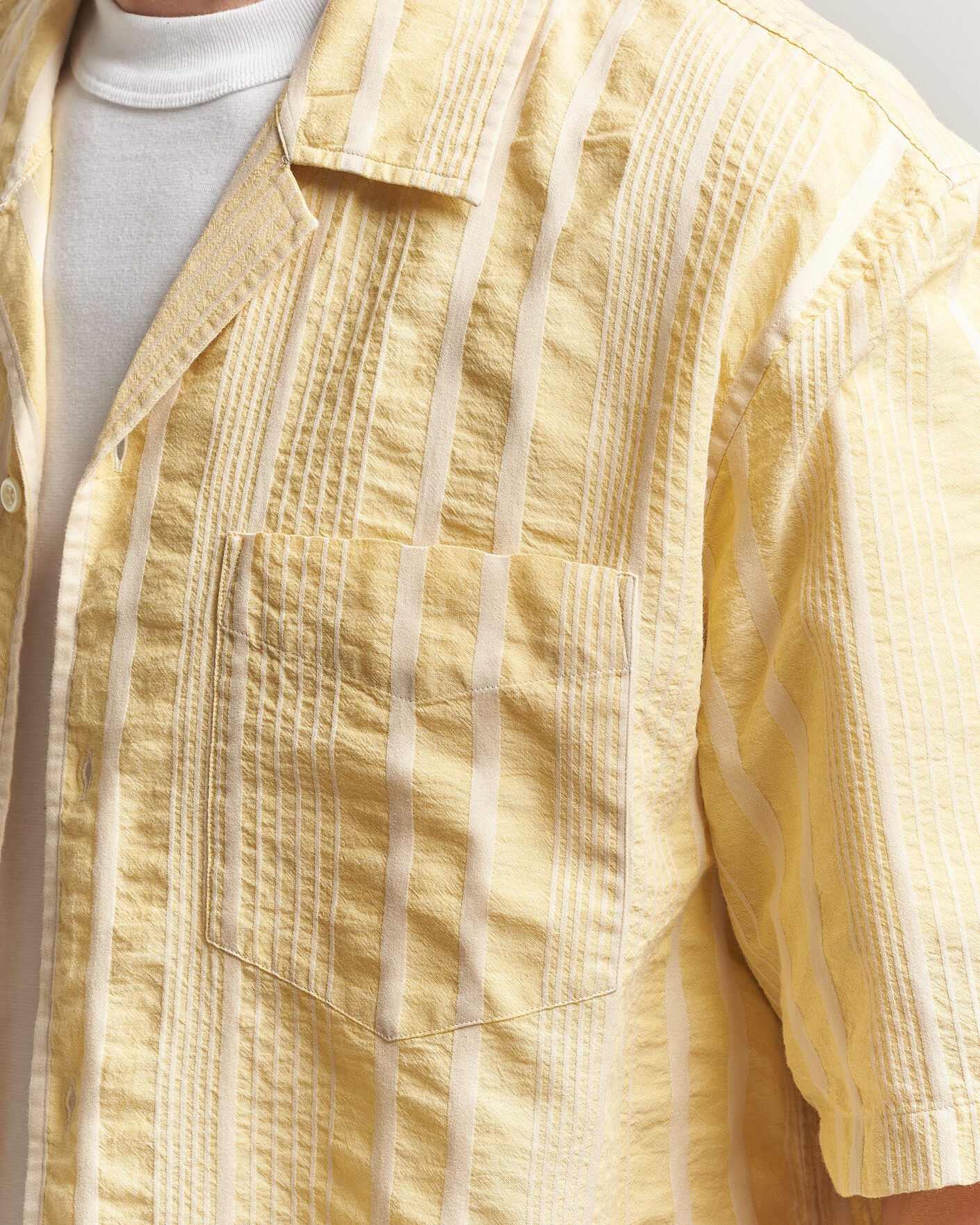 Homme | Chemises | Gant | Relaxed Fit Seersucker Camp Collar Shirt Light Mustard Yellow