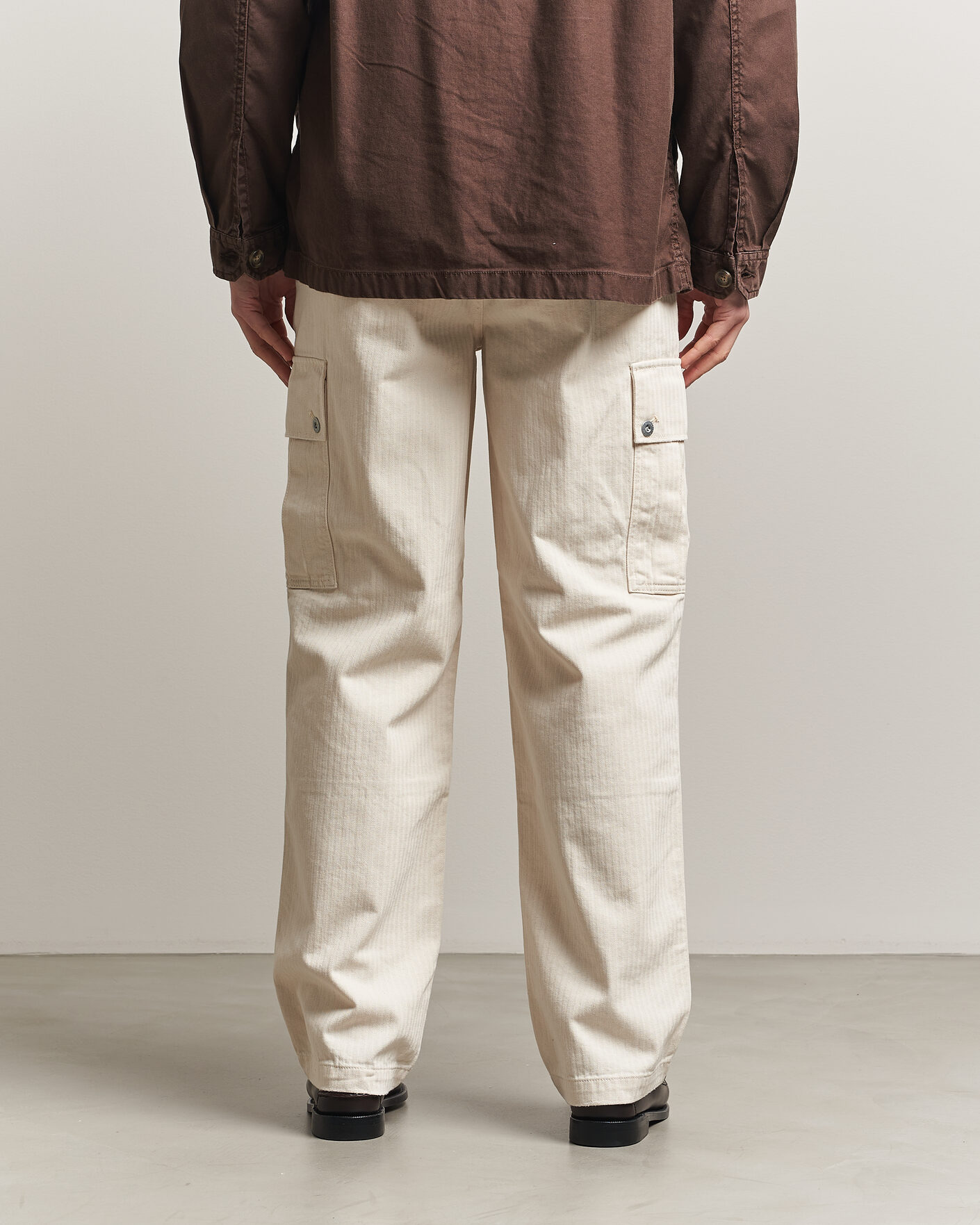 Homme | Pantalons | Gant | Relaxed Fit Herringbone Cargo Pants Creamed White
