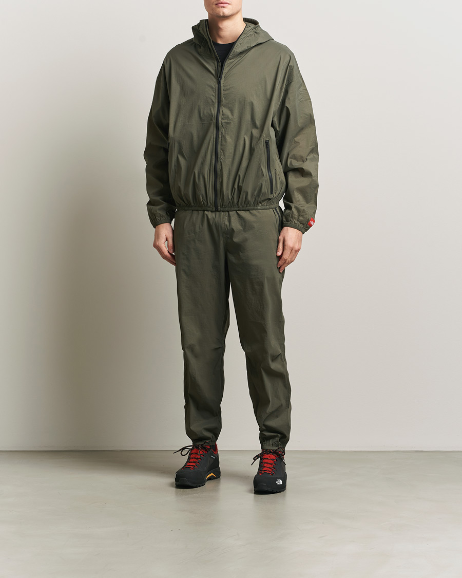 Homme | Manteaux Et Vestes | The North Face | Red Box Packable Wind Jacket New Taupe Green