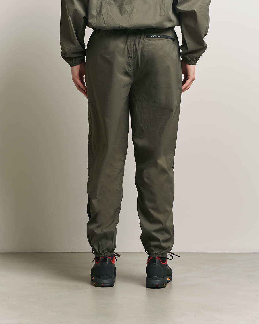 Homme | Pantalons | The North Face | Red Box Packable Wind Pants New Taupe Green