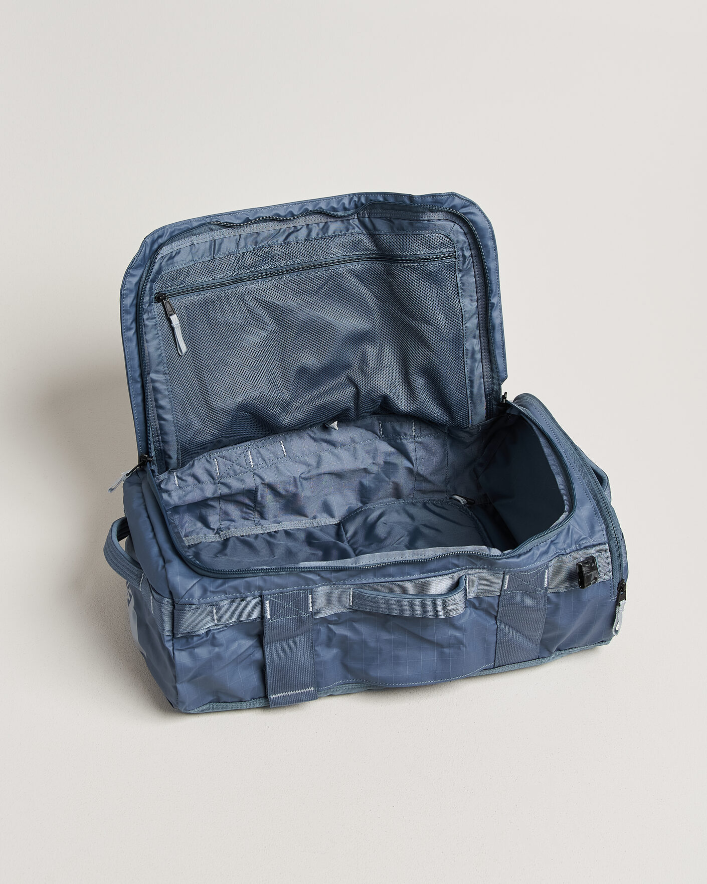 Homme | Sacs | The North Face | Base Camp Voyager Duffel 32 Granite Grey