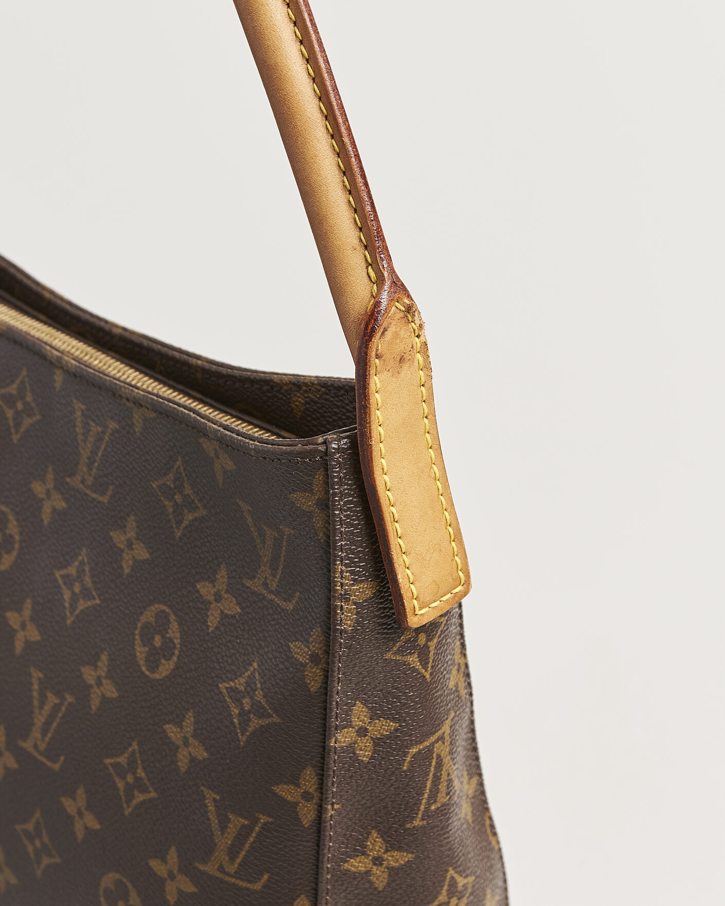 Homme | Pre-Owned & Vintage Bags | Louis Vuitton Pre-Owned | Looping Handbag GM Monogram