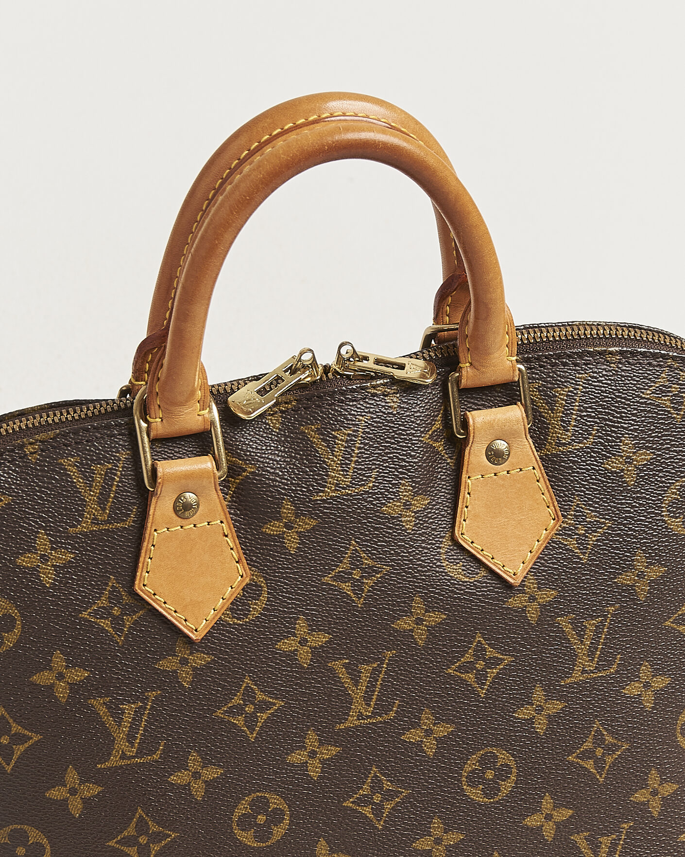 Homme | Pre-Owned & Vintage Bags | Louis Vuitton Pre-Owned | Alma Bag PM Monogram