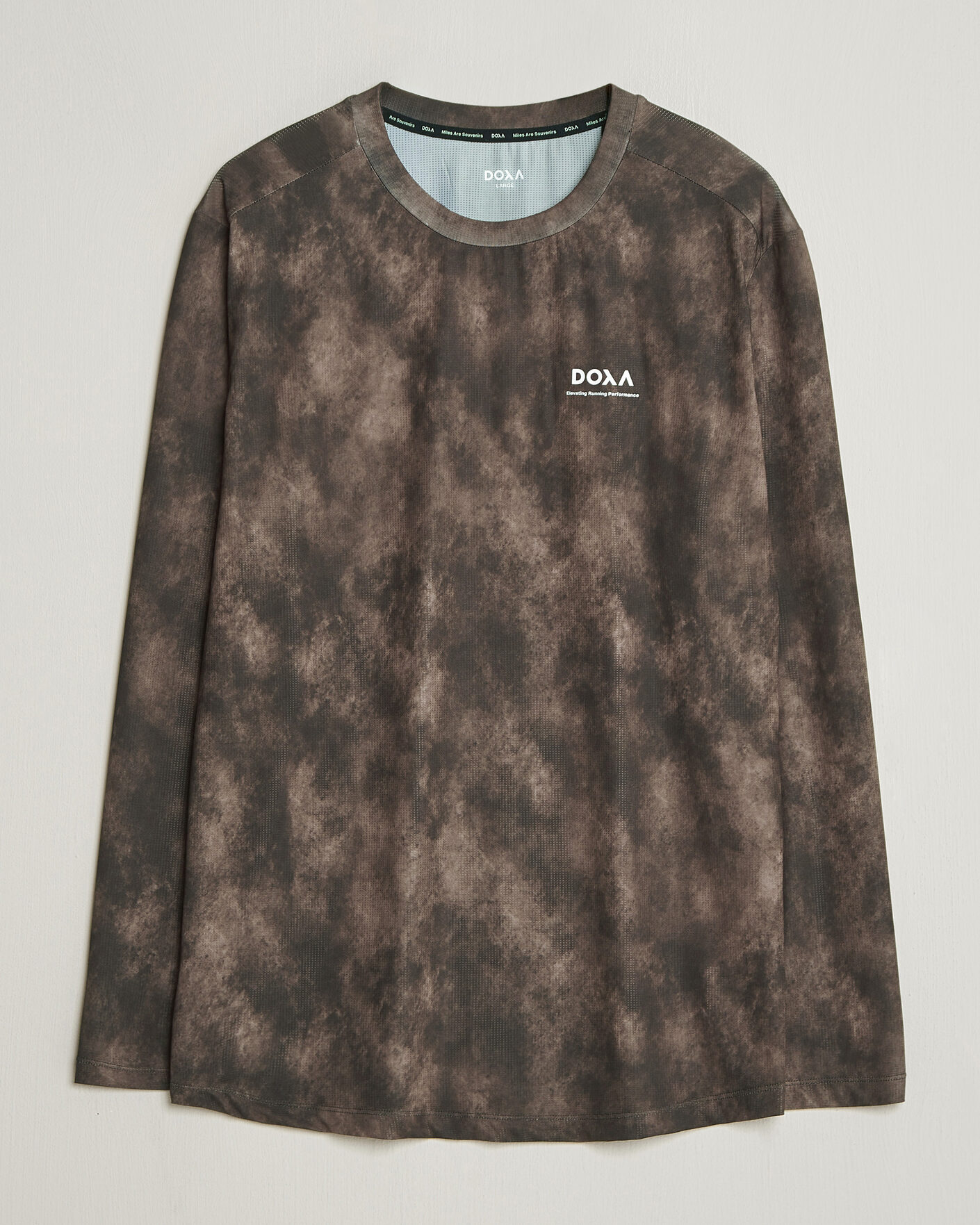 Homme | T-shirts | DOXA | Rerun Long Sleeve T-Shirt Taupe