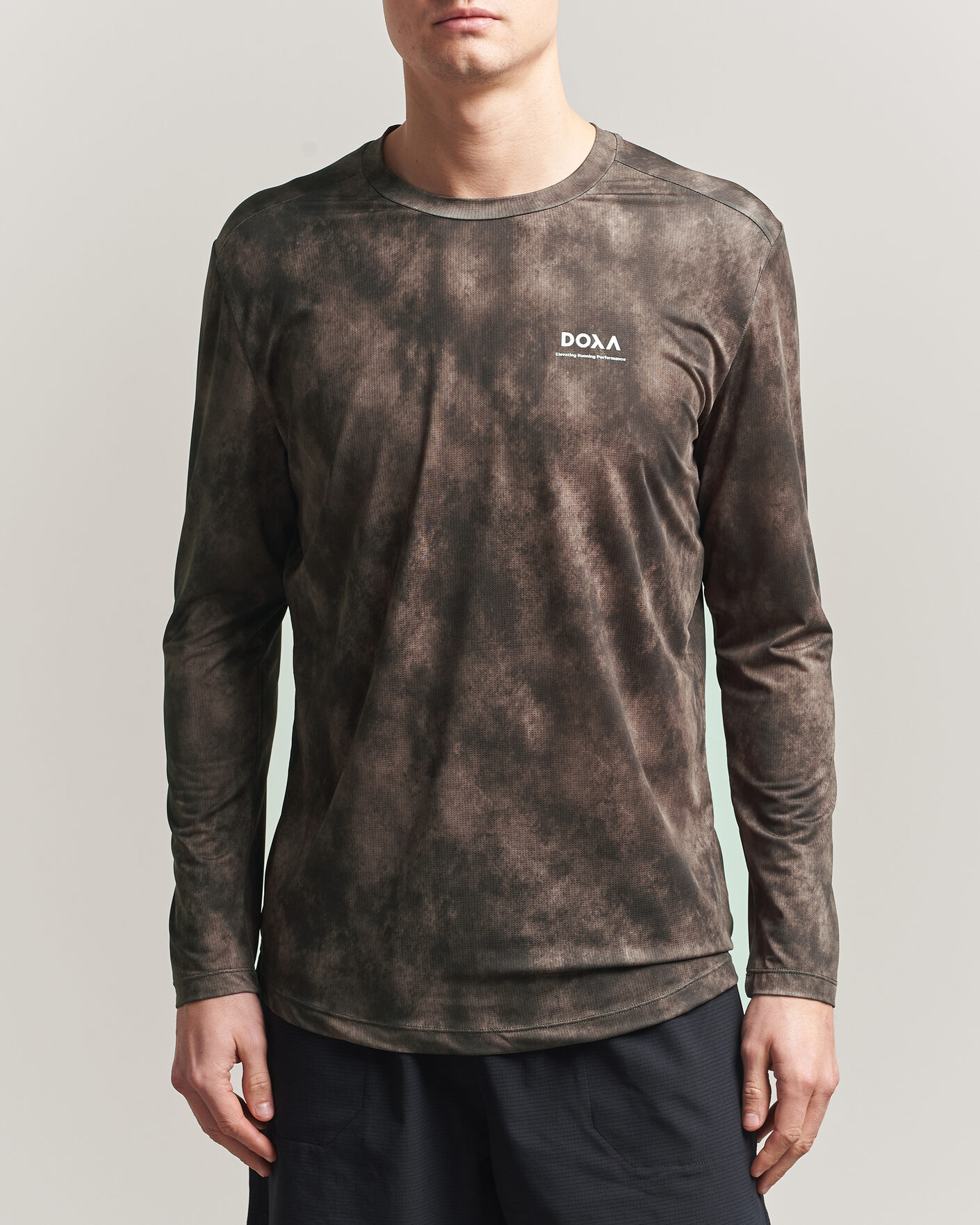 Homme | T-shirts | DOXA | Rerun Long Sleeve T-Shirt Taupe