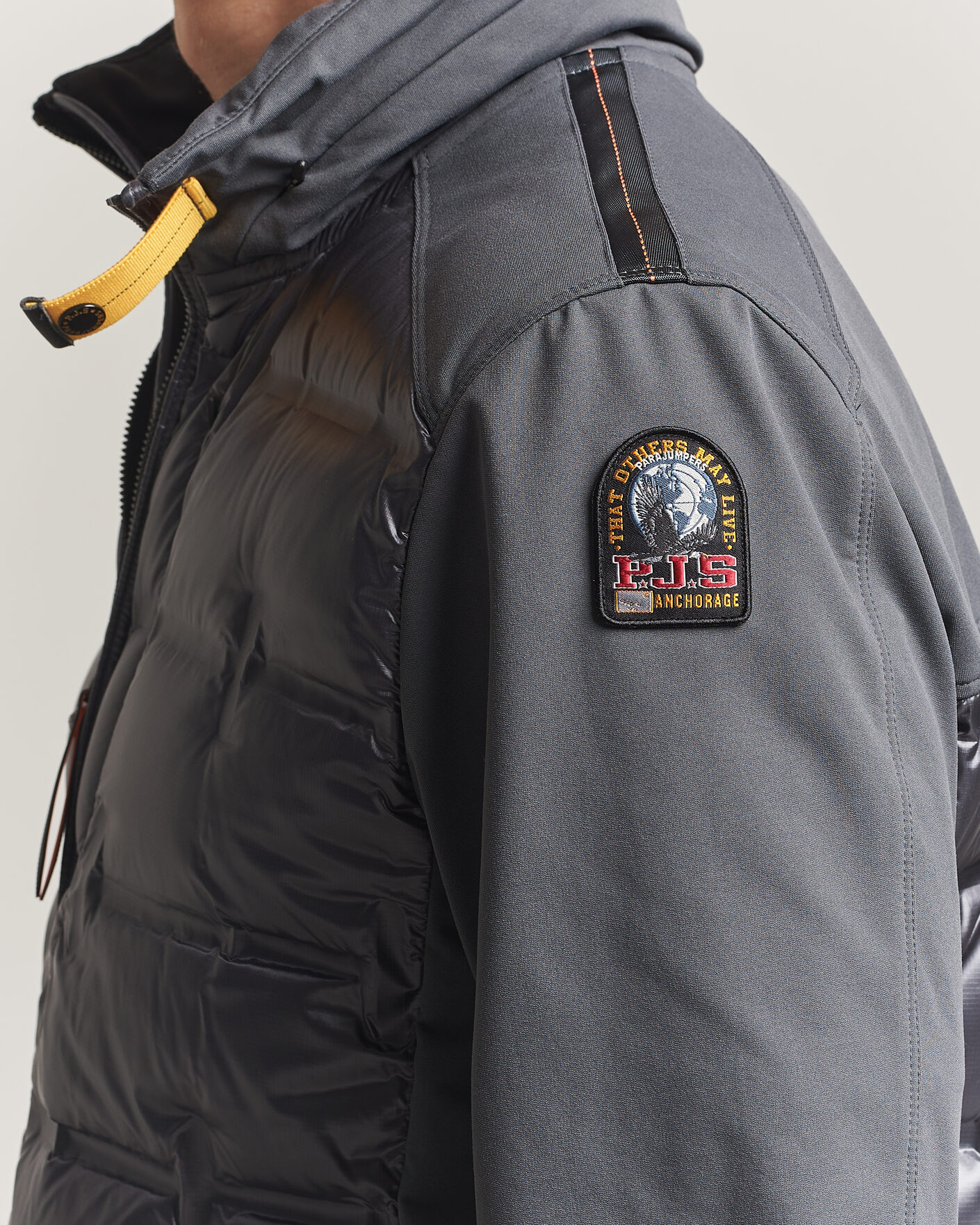 Homme | Manteaux Et Vestes | Parajumpers | Matty Techno Hybrid Jacket Gargoyle