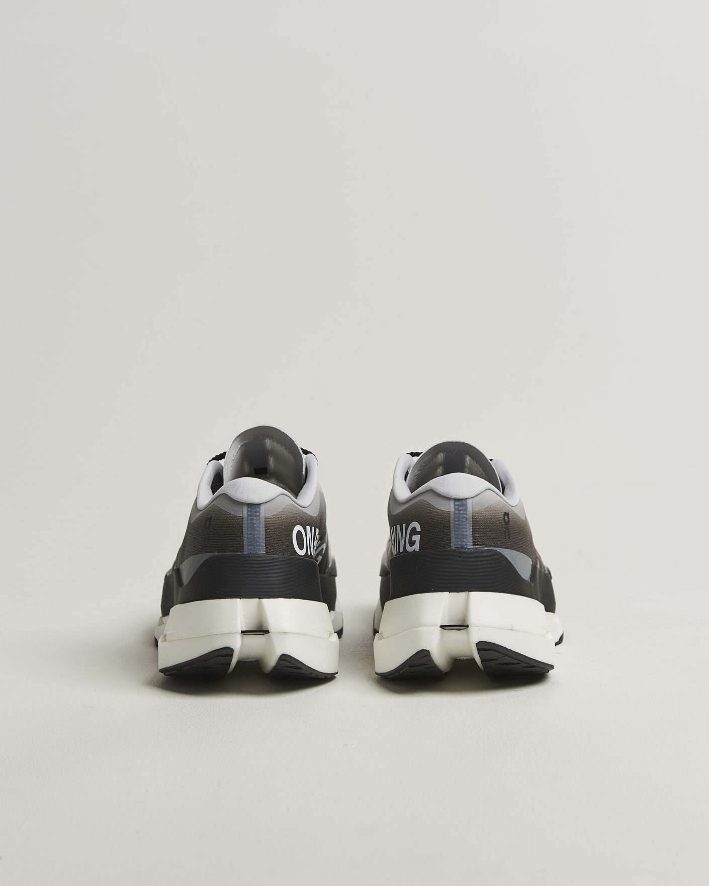 Homme | Chaussures De Running | On | Cloudboom Max White/Black